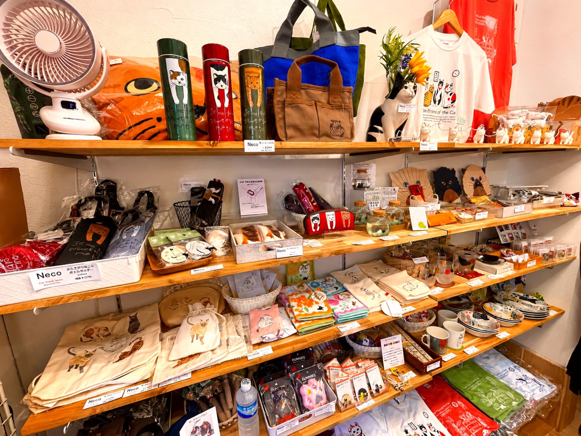 Tokyo Cat Cafe & Gotokuji Temple Half-Day Tour - Thumbnail 28