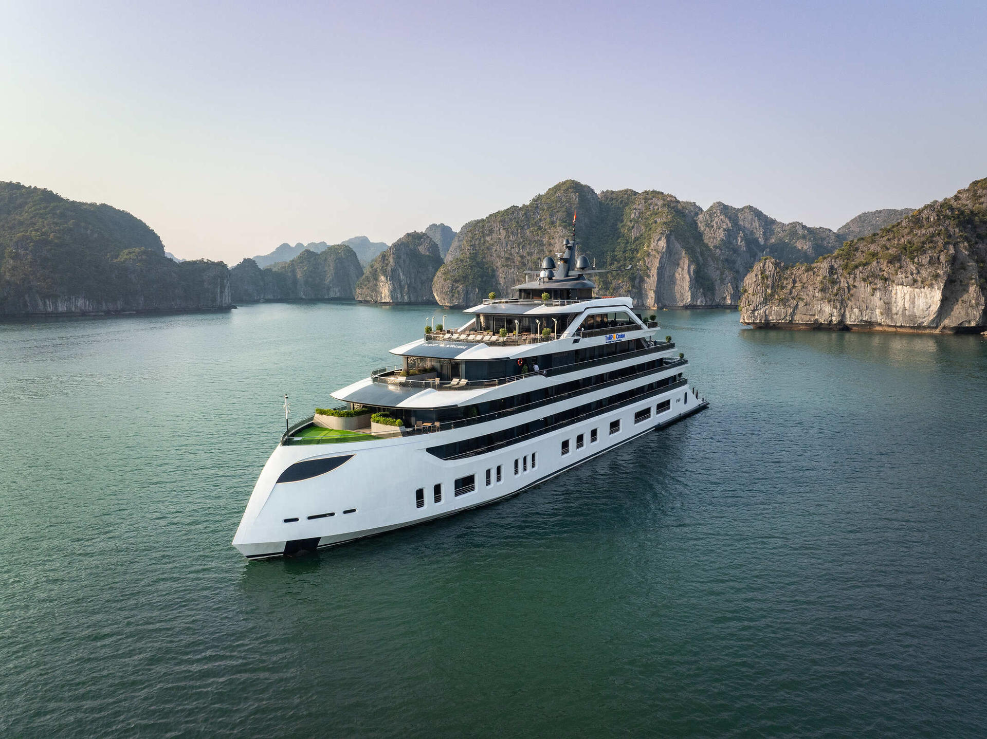 Dora 2D1N Cruise: Ha Long Bay and Lan Ha Bay Tour - Thumbnail 6