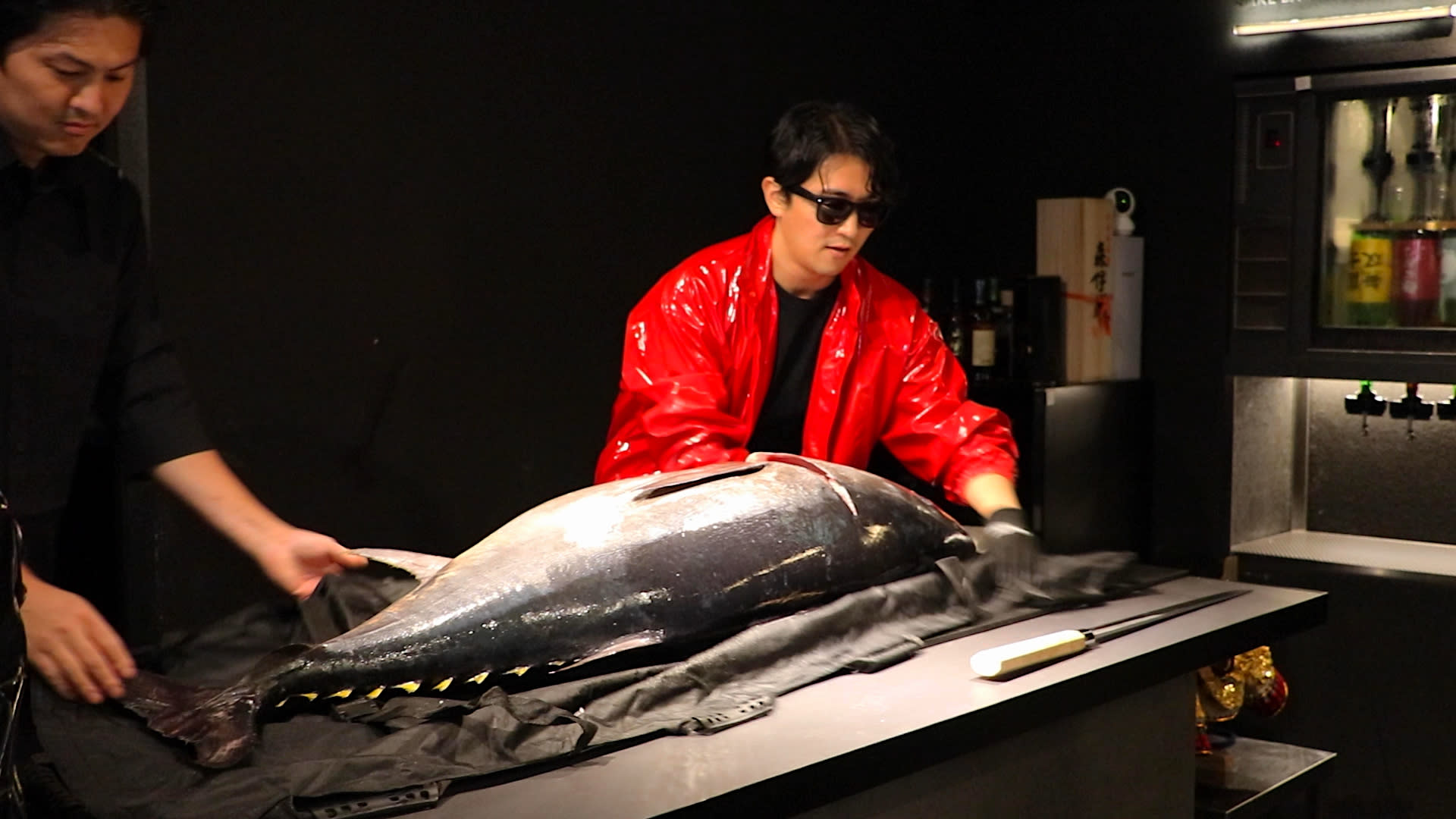 Tokyo: Tuna Cutting Show with Unlimited Sushi & Drinks - Thumbnail 21