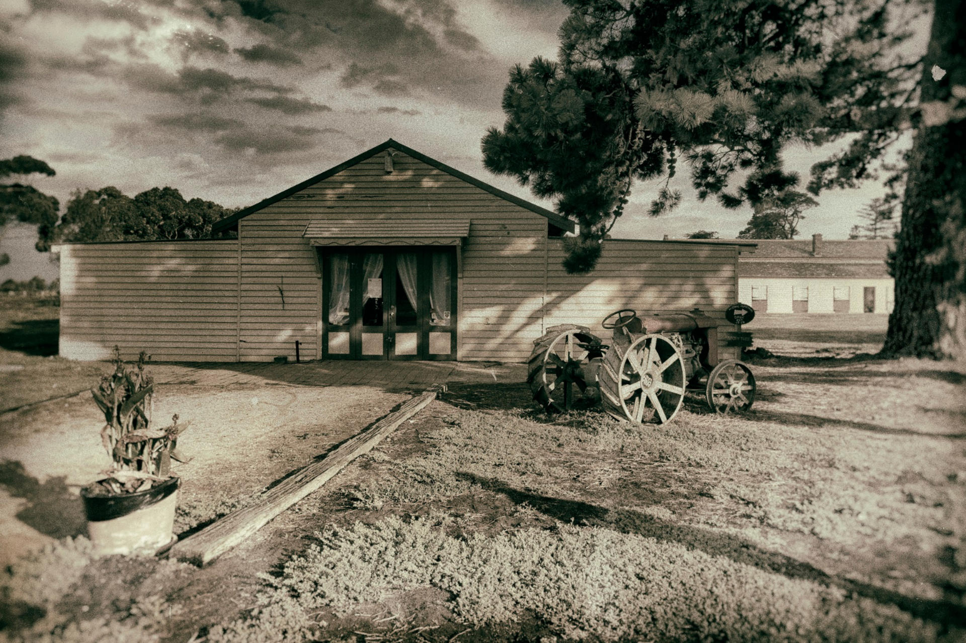 Iconic Guided Ghost Tours in Melbourne - Thumbnail 2