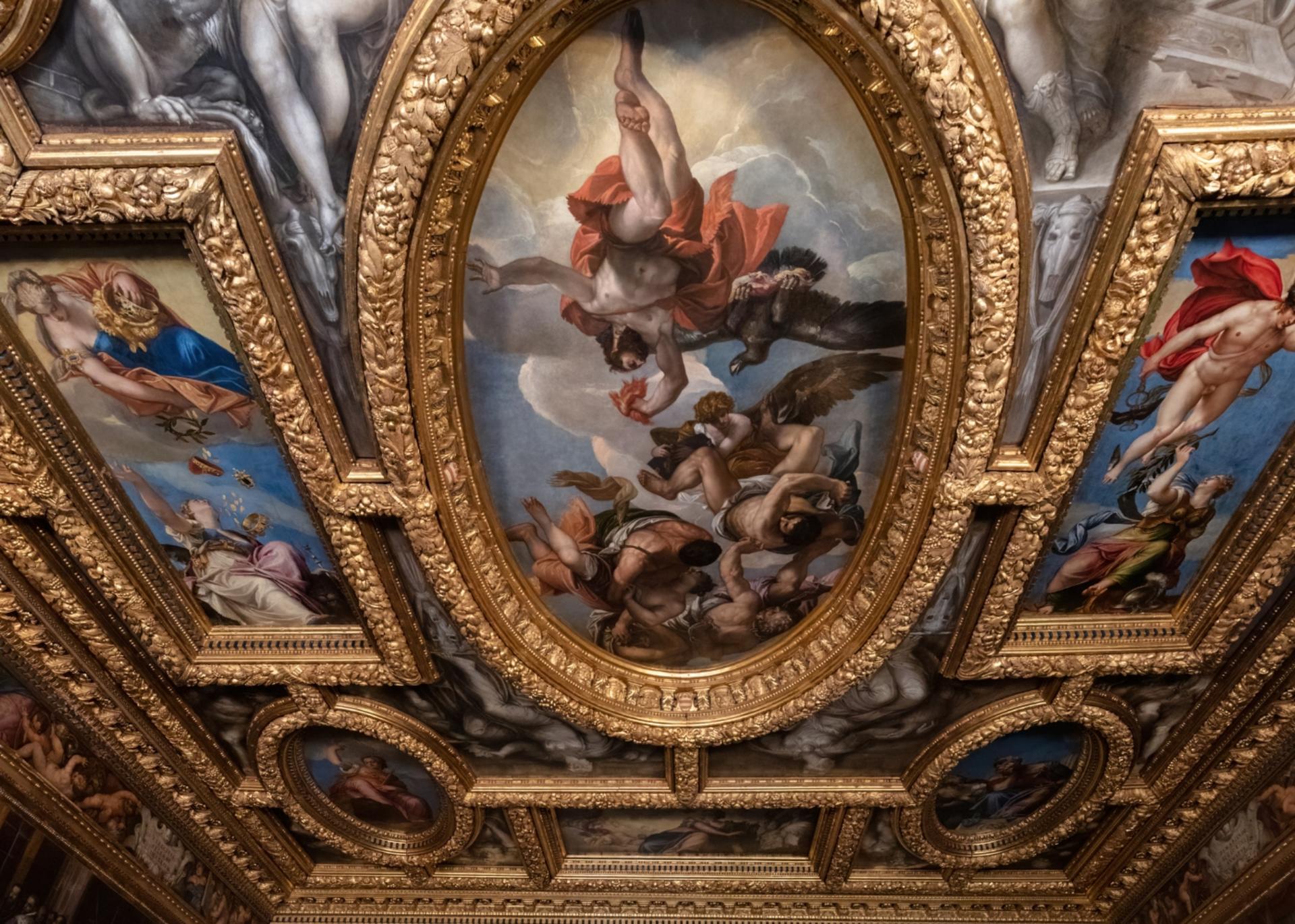 Golden Basilica, Ducal Palace, and Bridge of Sighs Tour - Thumbnail 9