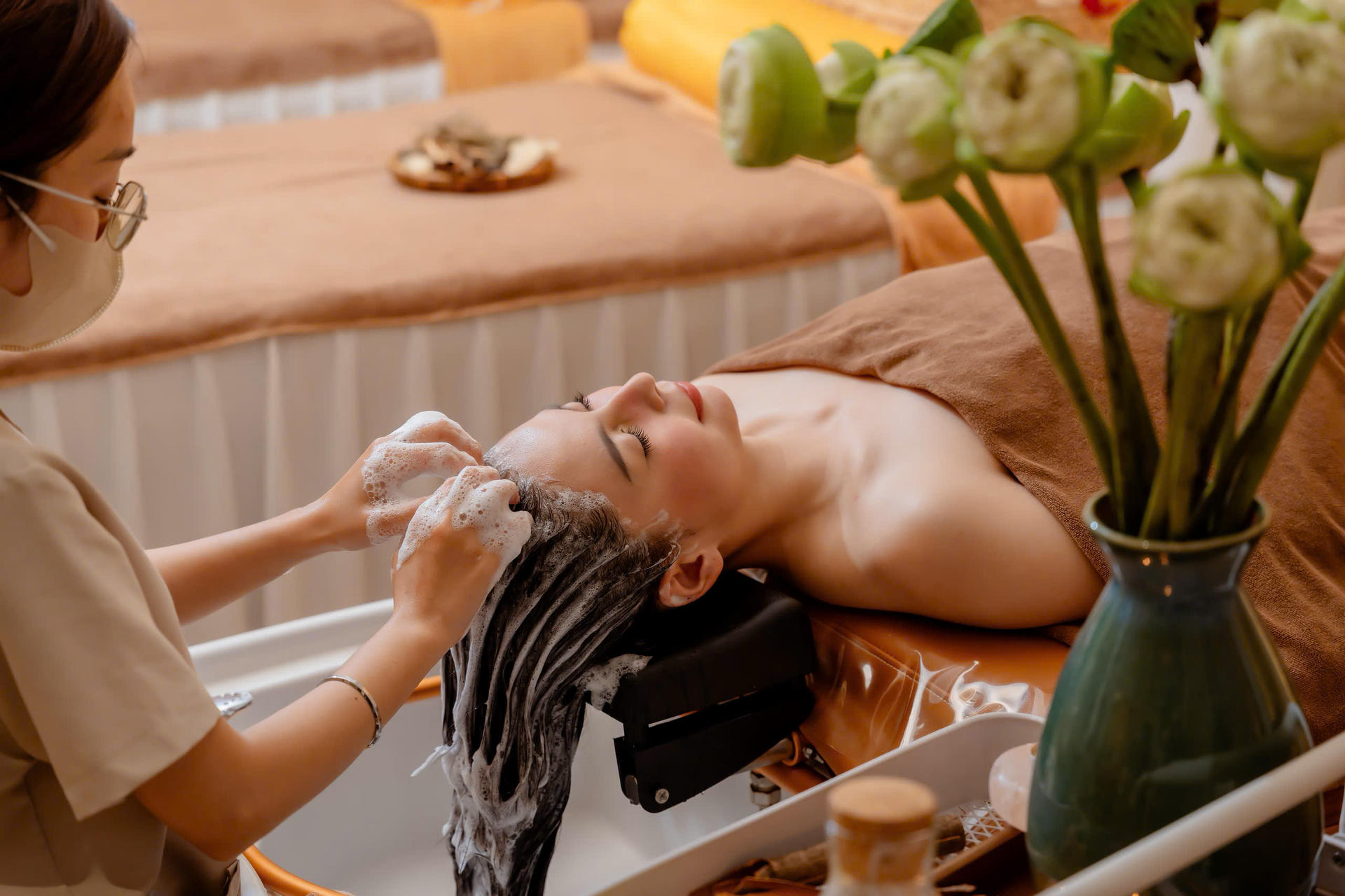 Chang Co Nuong Hidden Spa on Nguyen Van Trang, Ho Chi Minh City - Thumbnail 4