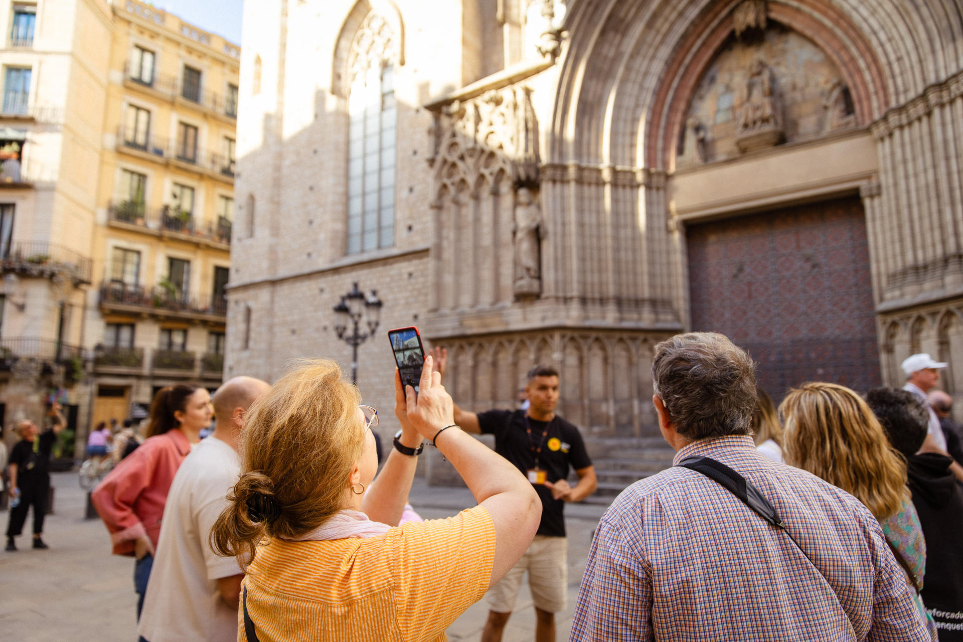 Gothic Quarter & El Born Walking Tour - Thumbnail 4