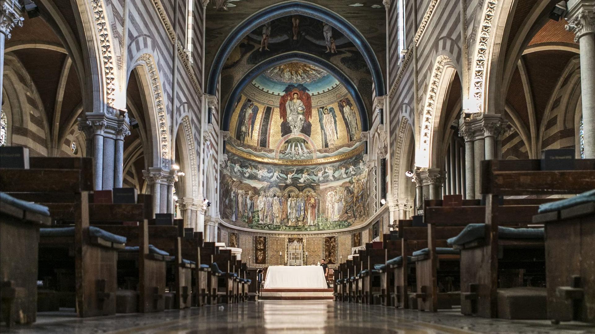 La Traviata at St. Paul's Within the Walls in Rome - Thumbnail 4