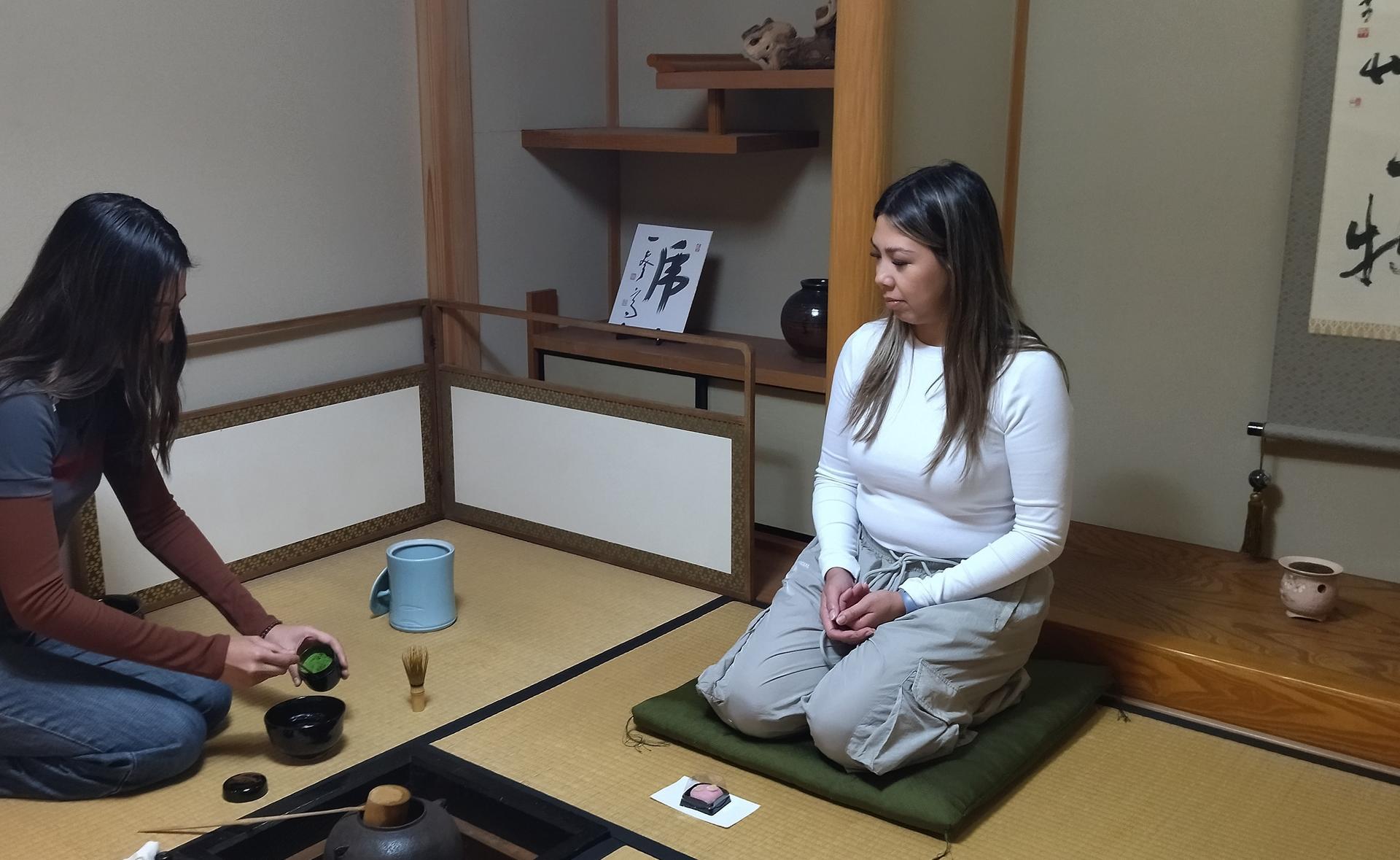 Authentic Tea Ceremony Honmachi Classroom - Thumbnail 17