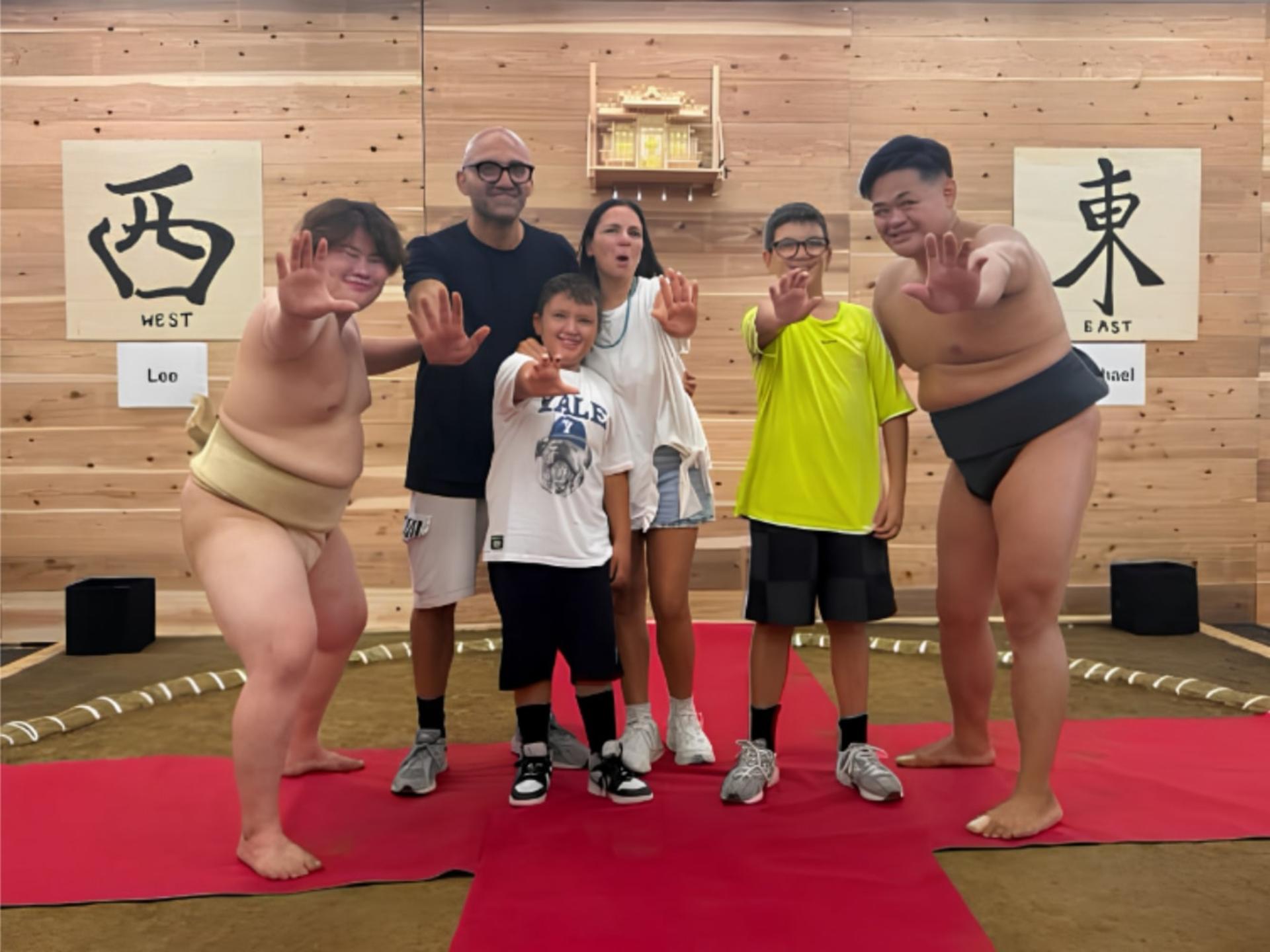 Kyoto | Live Sumo Show & Photo with Wrestlers, Drink Included - Thumbnail 9