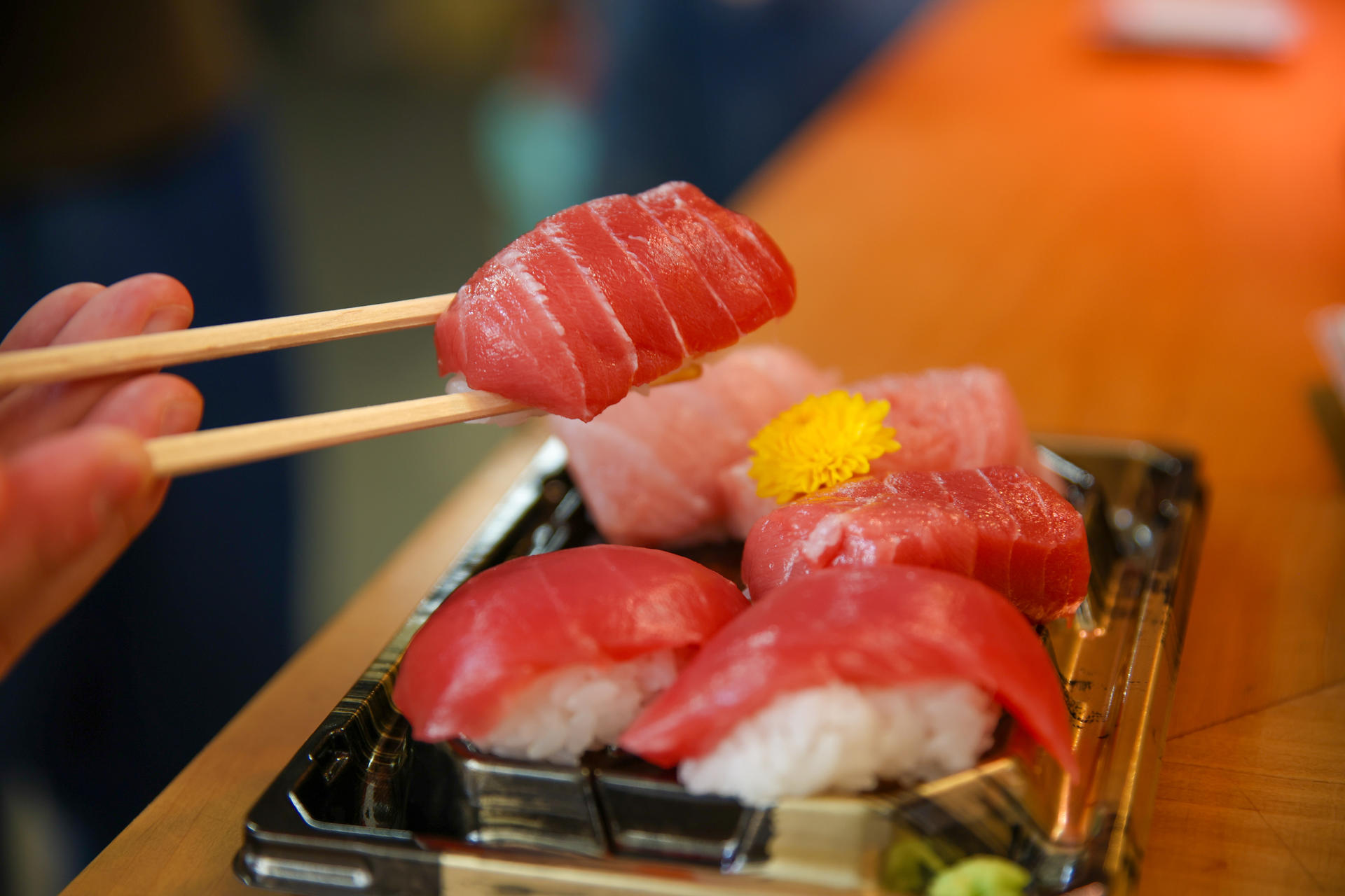 Tokyo: Tsukiji Fish Market Street Food Tour - Thumbnail 7