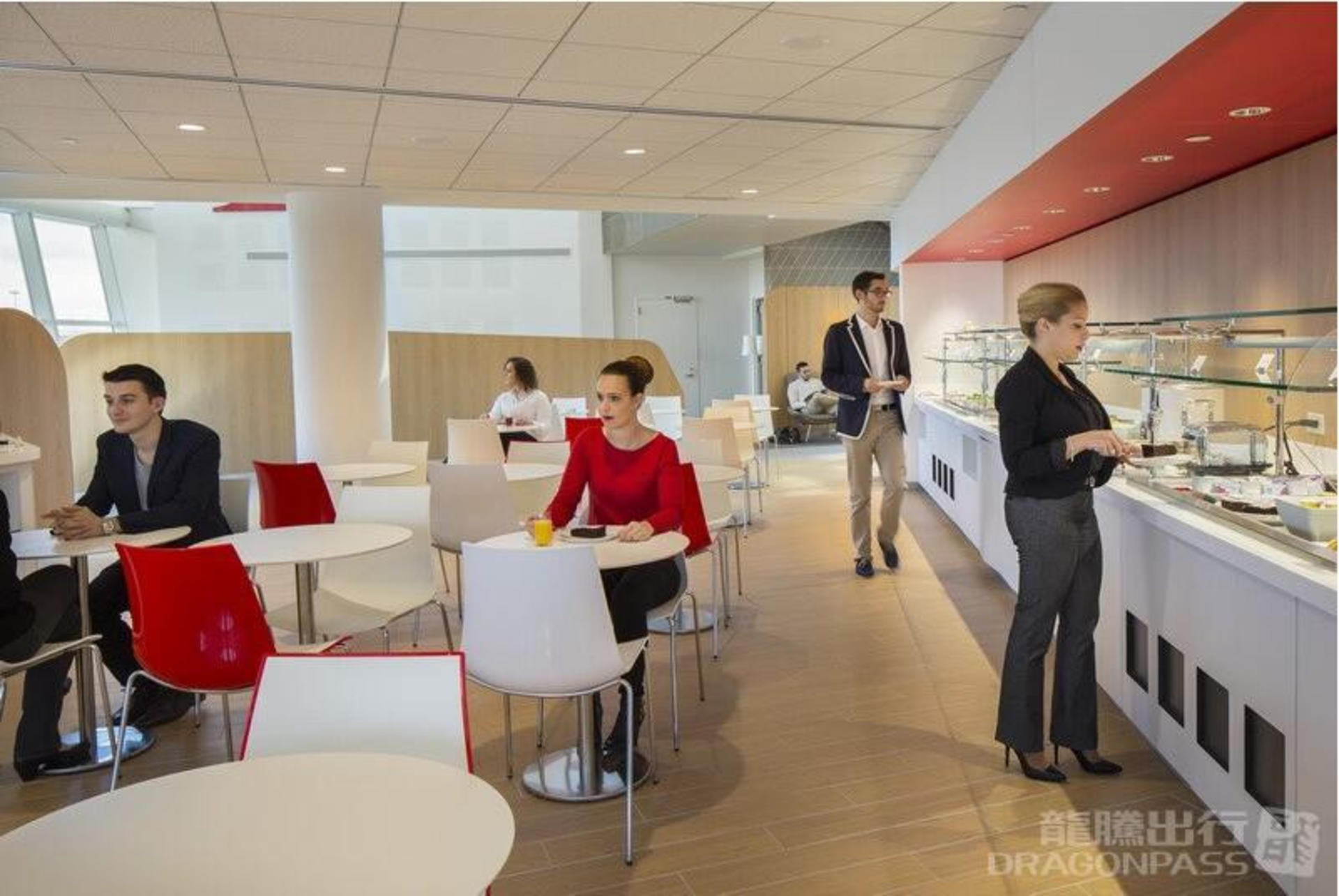 John F. Kennedy International Airport Lounge Service - Thumbnail 2