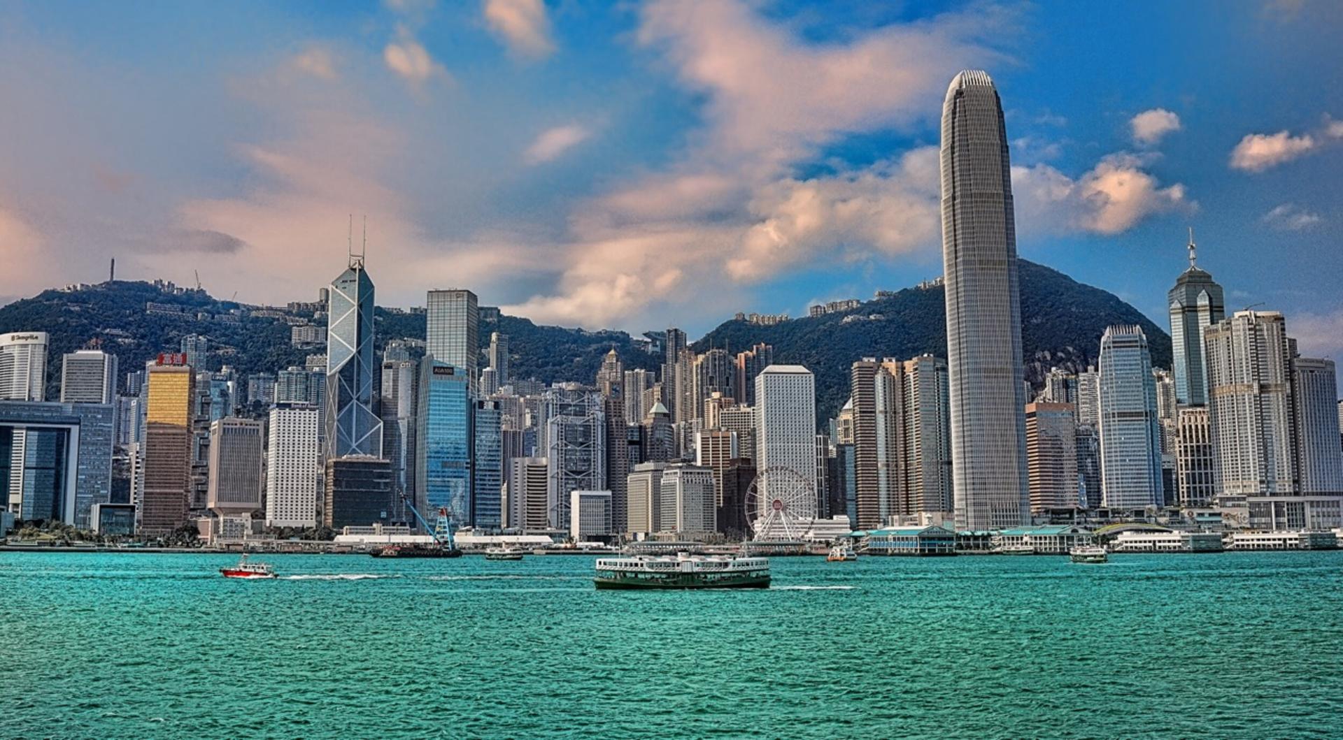 RP Victoria Harbour Tour Cruise Hong Kong | Free Drinks + Snacks - Thumbnail 13