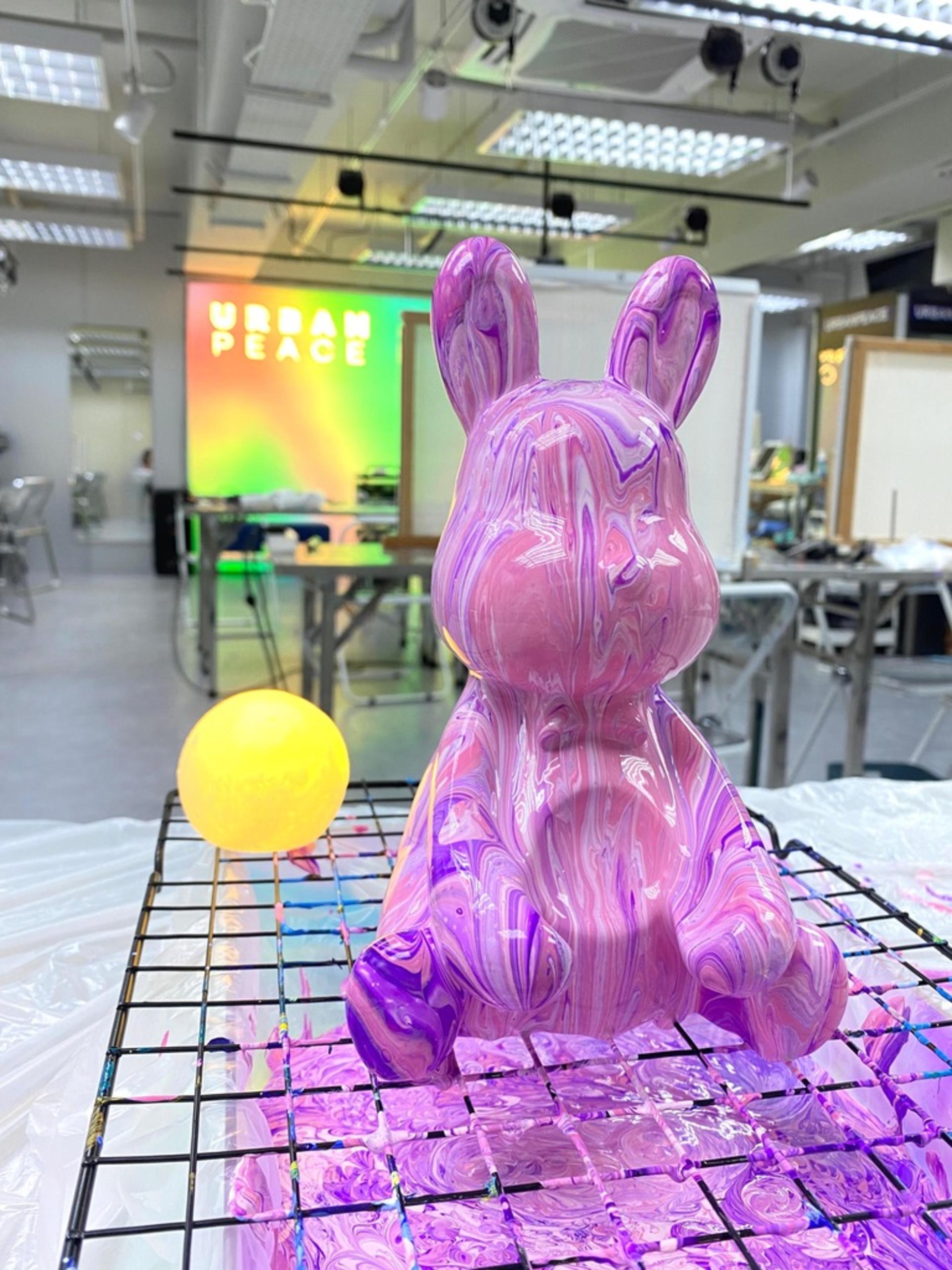 URBANPEACE - Fluid Bear | Fluid Rabbit Coin Bank Moon Lamp | Kwun Tong - Thumbnail 13