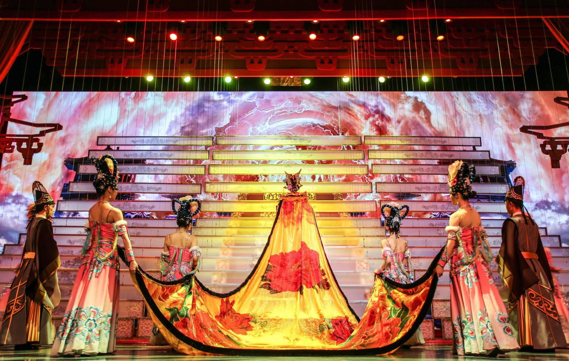 Tang Dynasty Song and Dance Performance by Tang Music Palace "Empress of the Tang Dynasty" (Dumpling Banquet/Palace Banquet) - Thumbnail 11