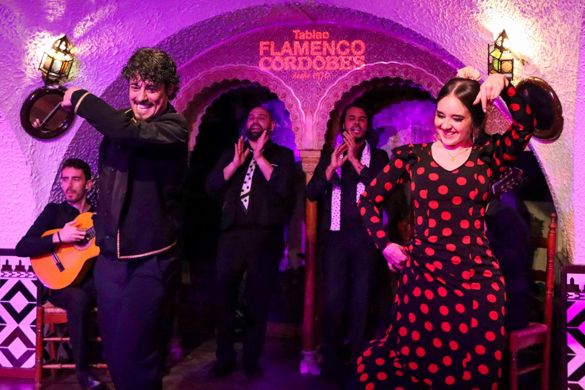 Tablao Flamenco Cordobes: Flamenco Show with Optional Food or Drinks - Thumbnail 13