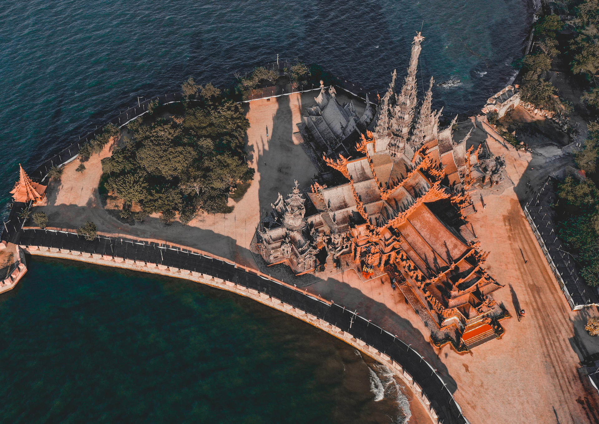 Full day Pattaya with hidden beach (lala lake)by MyProGuide - Thumbnail 3