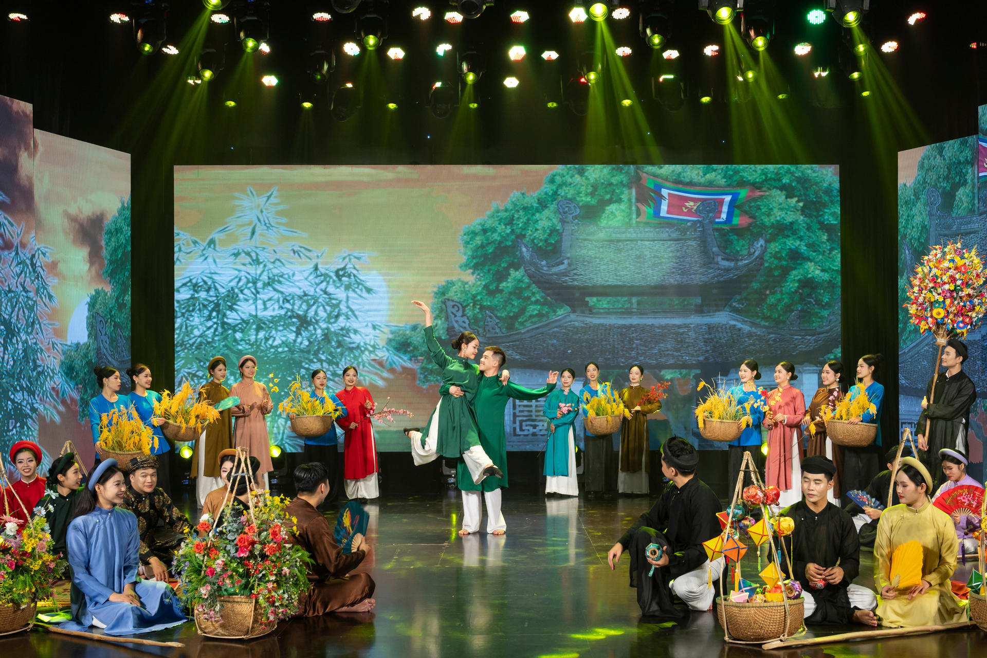Ao Dai Show Ticket in Da Nang - Thumbnail 3