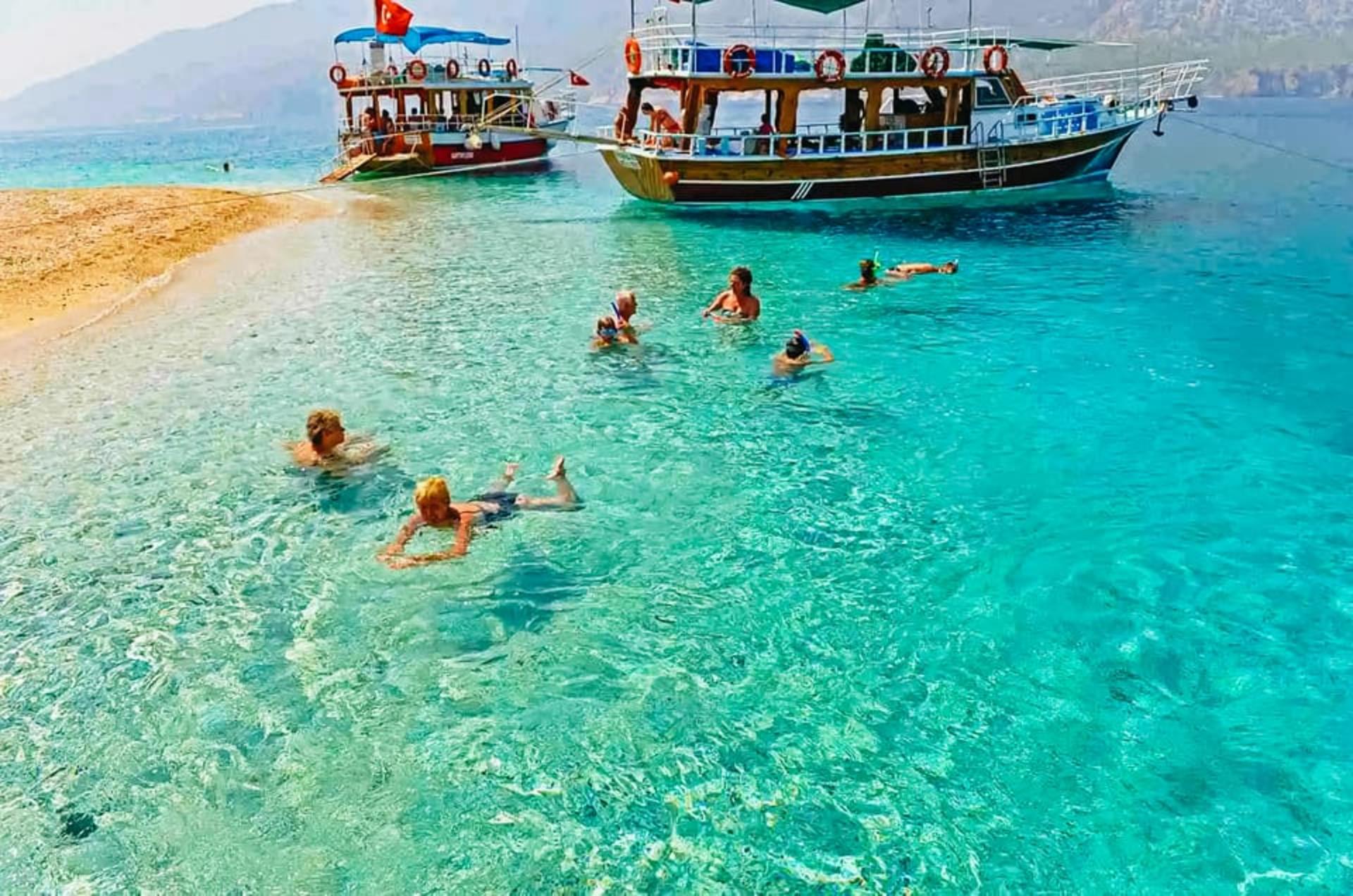 Suluada Boat Trip Full-Day Tour with Transfers - Thumbnail 10