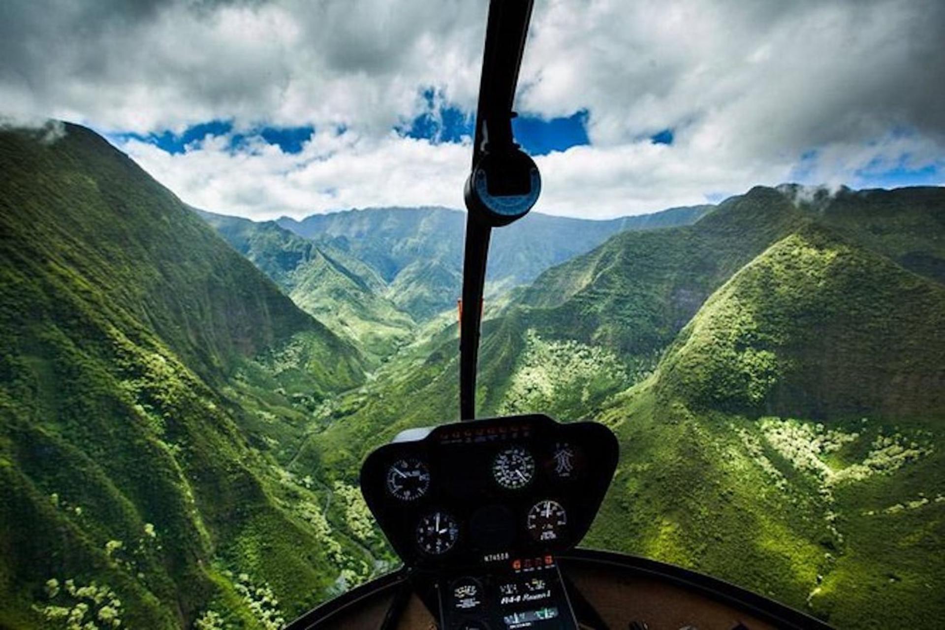 Path to Pali Passage 30 Minutes Helicopter Doors On/Doors Off Tour - Thumbnail 8