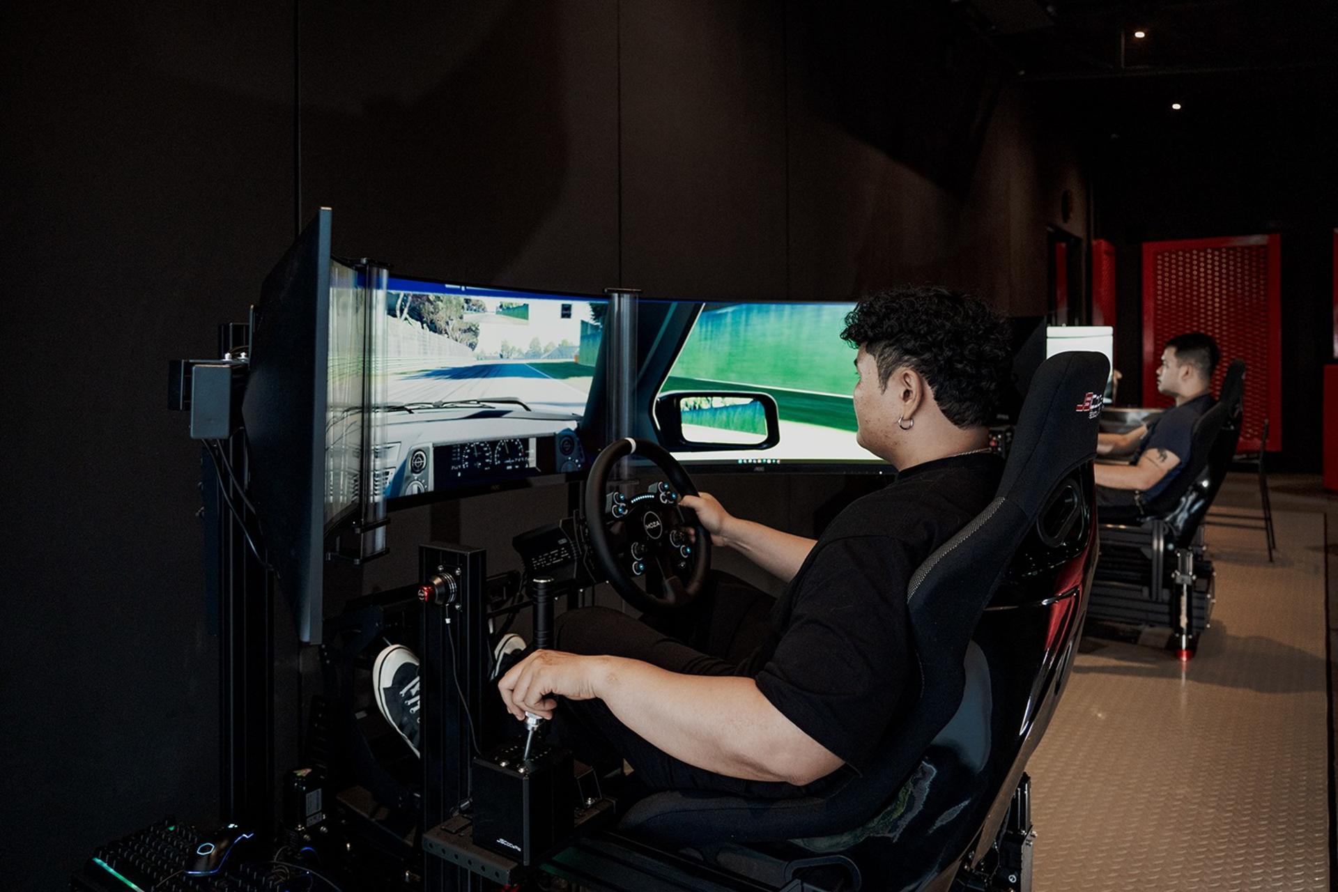 Apex Sim Racing Experience in Bangkok - Thumbnail 3