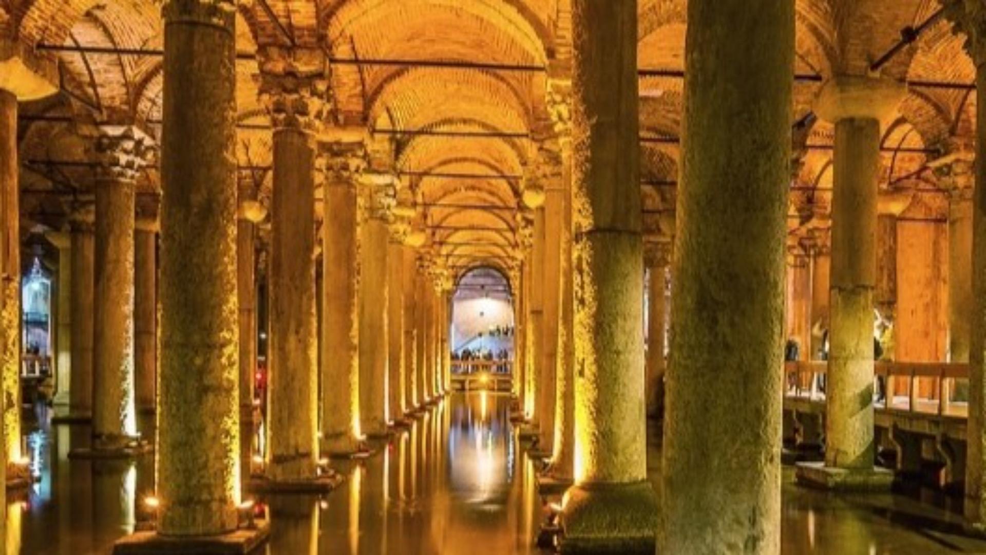Basilica Cistern Skip-the-Line Ticket - Thumbnail 11