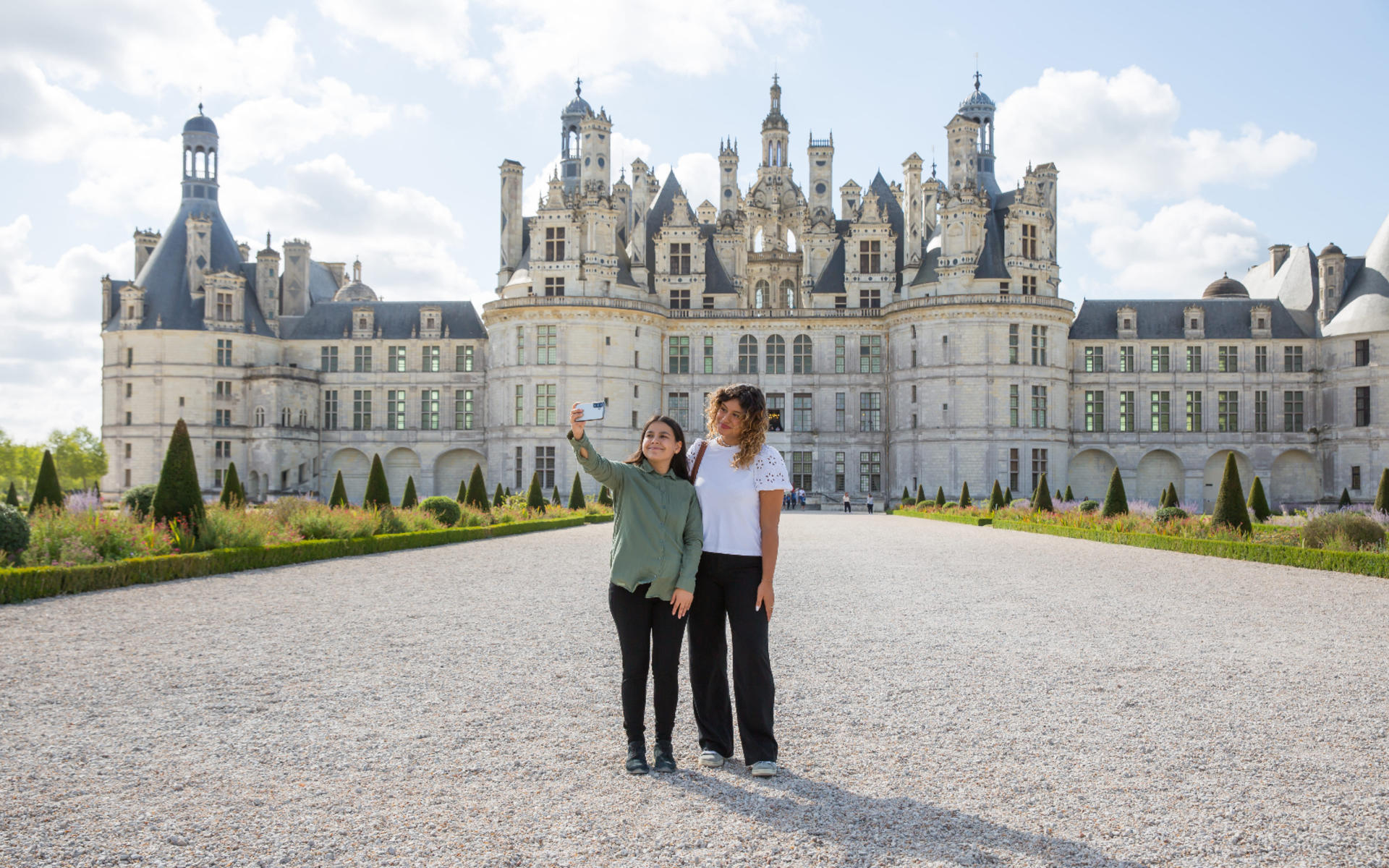 Loire castles private tour in France - Thumbnail 10