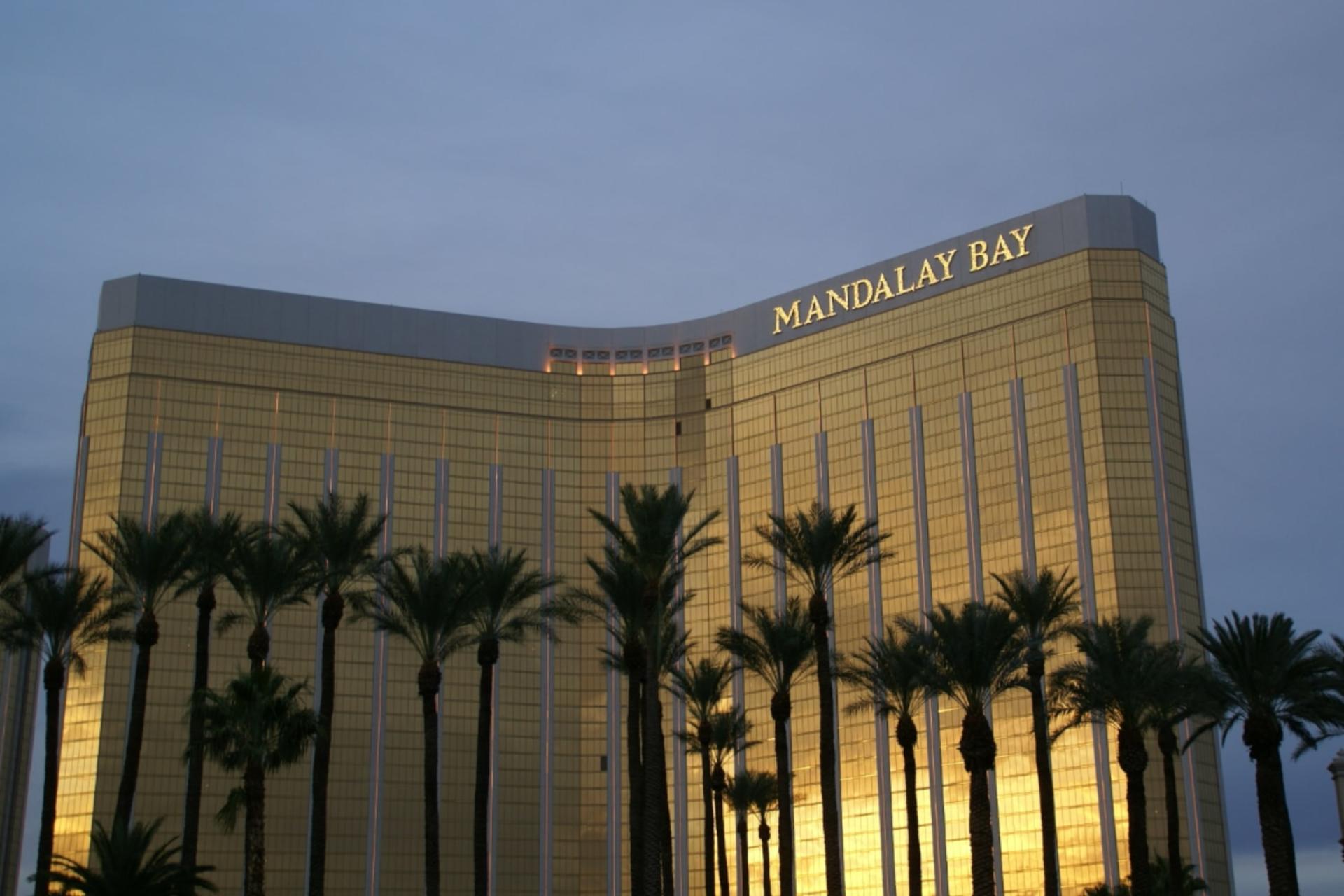 Las Vegas Strip Walking Tour with Audio Guide - Thumbnail 9