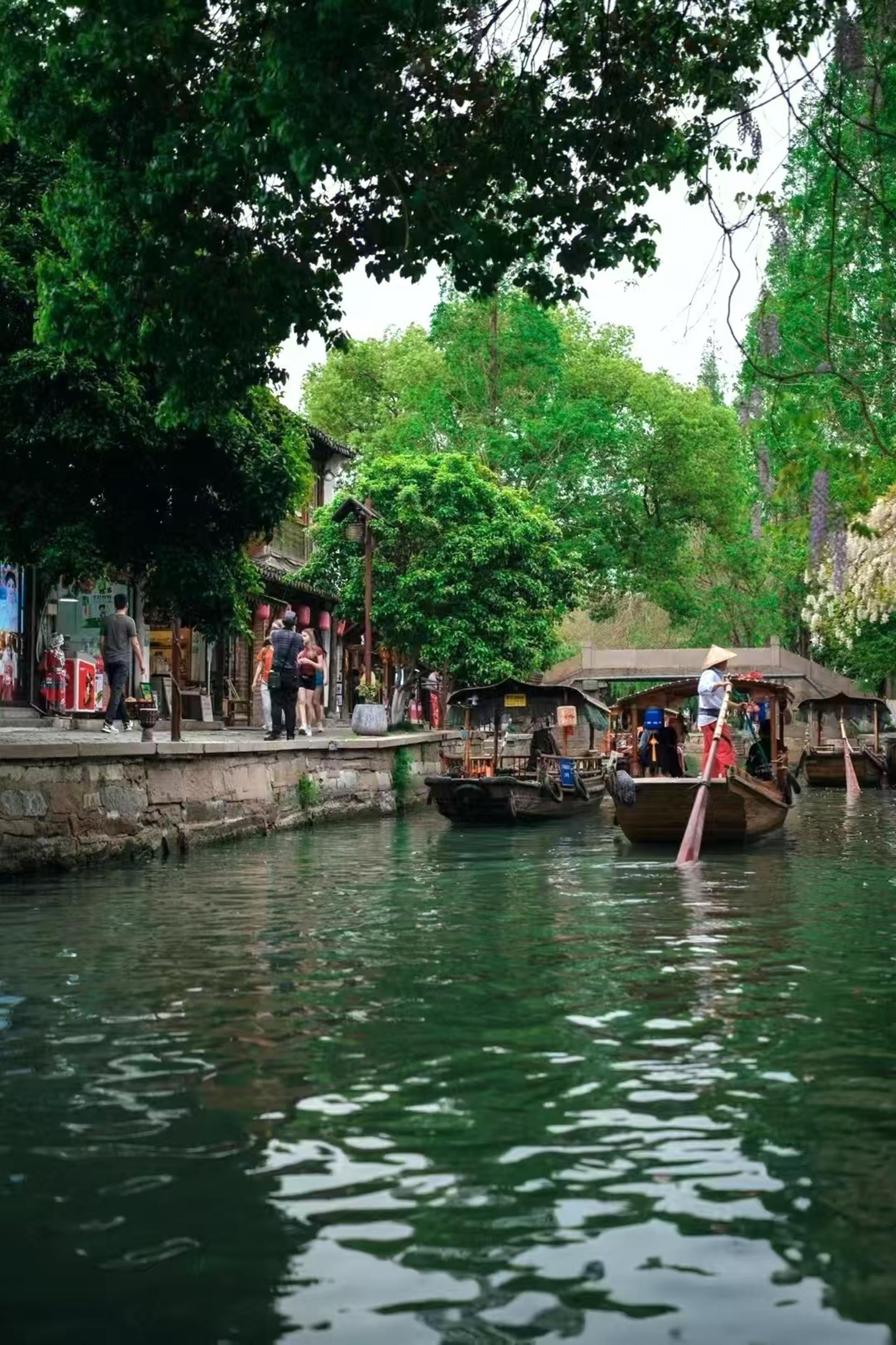 Shanghai Zhujiajiao Half-Day Tour + ERA Intersection of Time 2 Acrobatic Show - Thumbnail 4