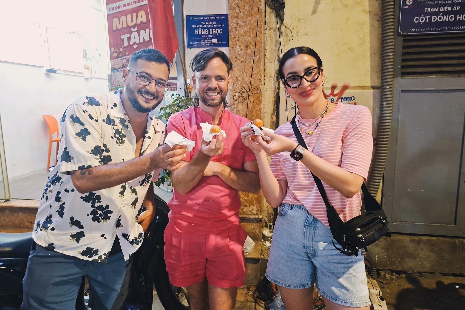Hanoi Vegan Street Food & Stories Half-Day Tour - Thumbnail 2