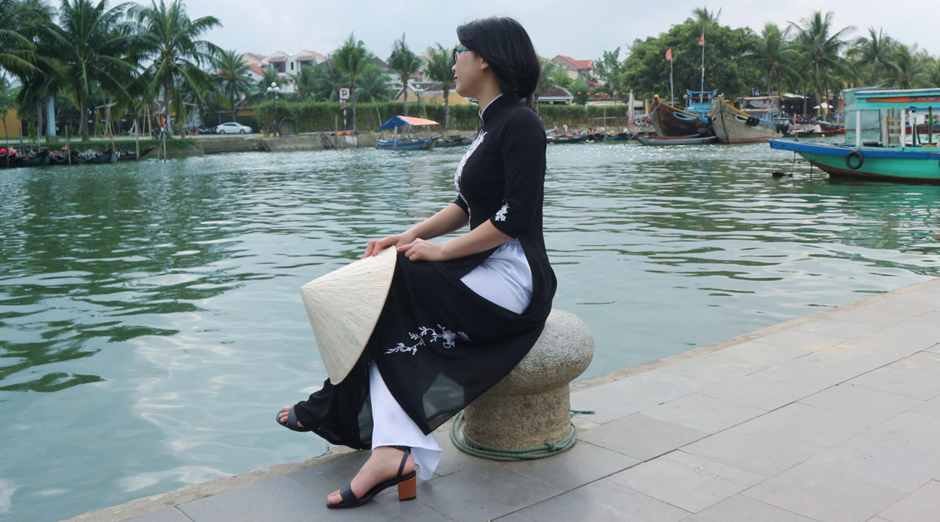 One Day Ao Dai Rental in Hoi An - Thumbnail 4