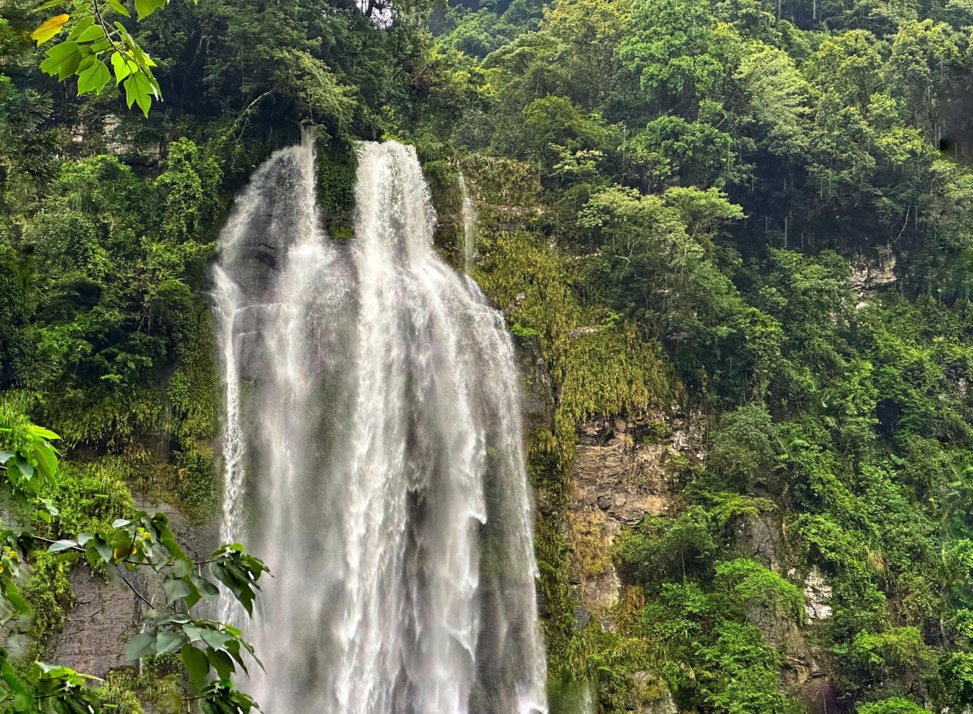 Wulai Yunxian Paradise & Wulai Trolley & Wulai Waterfall & Wulai Old Street & Hot Spring Foot Bath Experience Day Tour (Hotel Pick-up) - Thumbnail 3