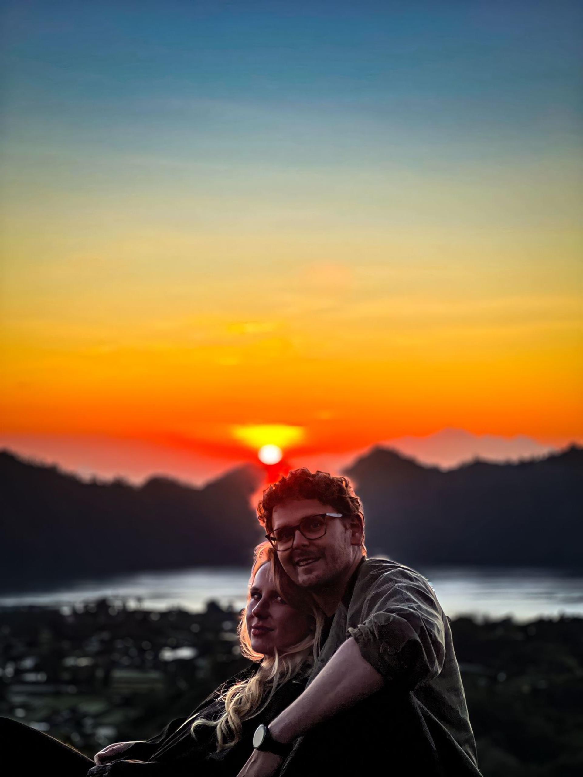 Mount Batur 4WD Jeep Sunrise with Photographer and Custom Jeep Color - Thumbnail 12