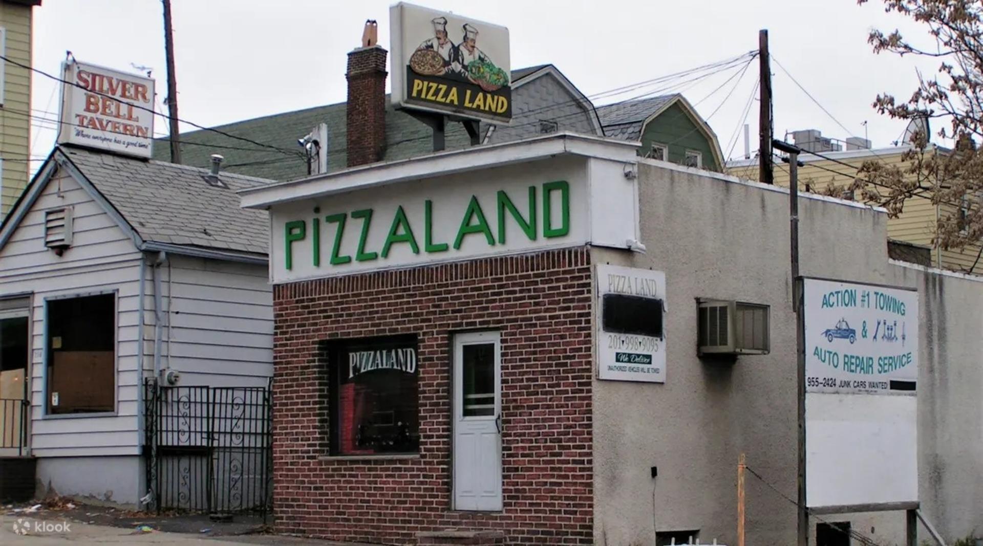 Sopranos Sites Tour in New York - Thumbnail 3