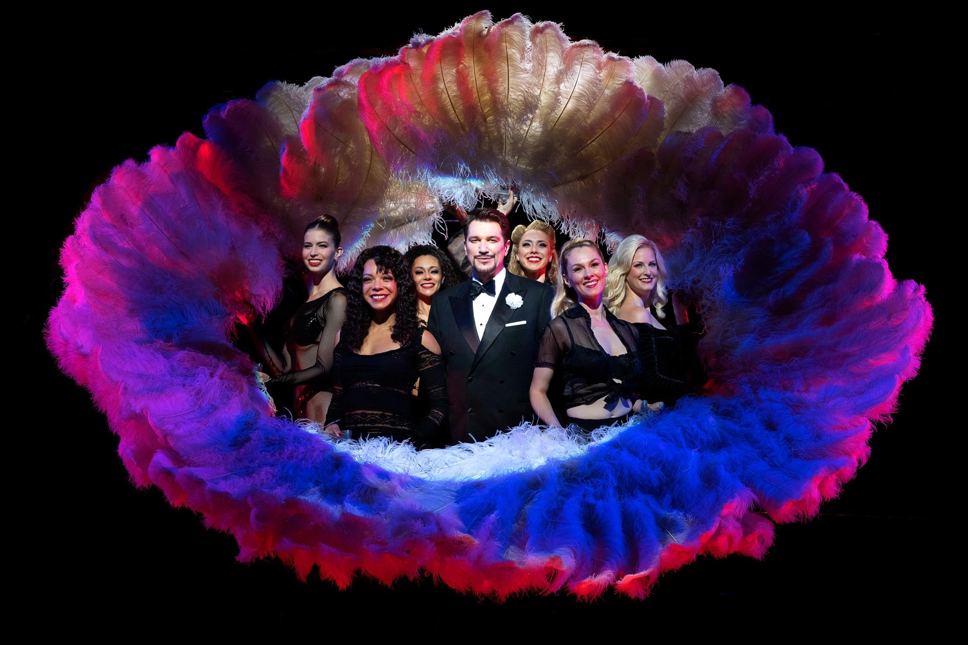 Chicago Broadway Show Ticket in New York - Thumbnail 3