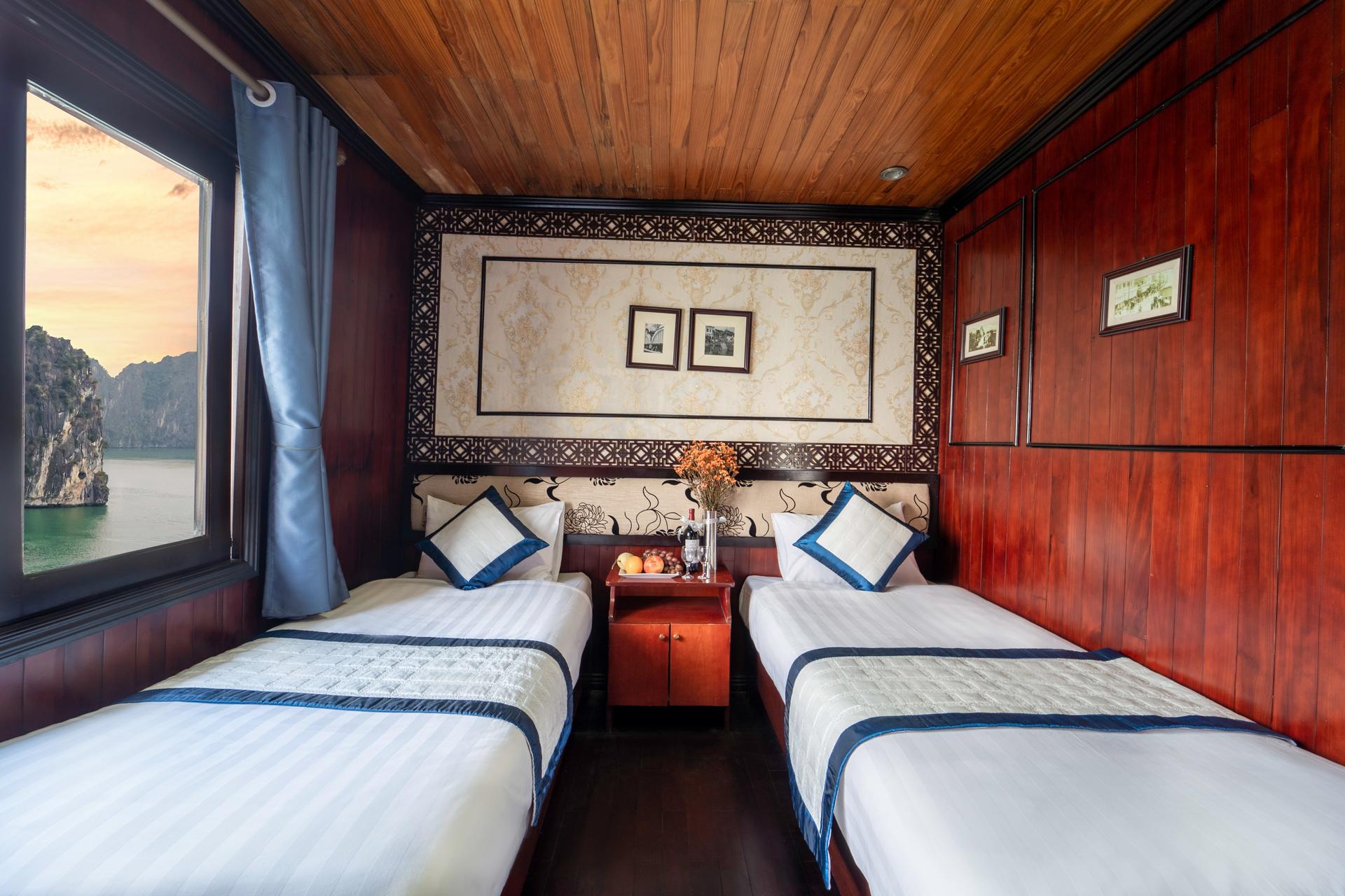 Sunlight Legend 2D1N Cruise: Ha Long Bay with Sung Sot & Ti Top - Thumbnail 16