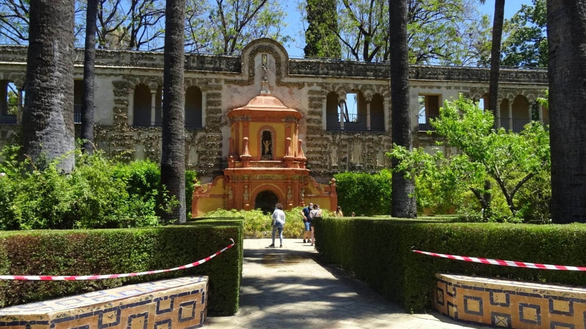Alcazar small group tour with entry ticket from Seville - Thumbnail 4