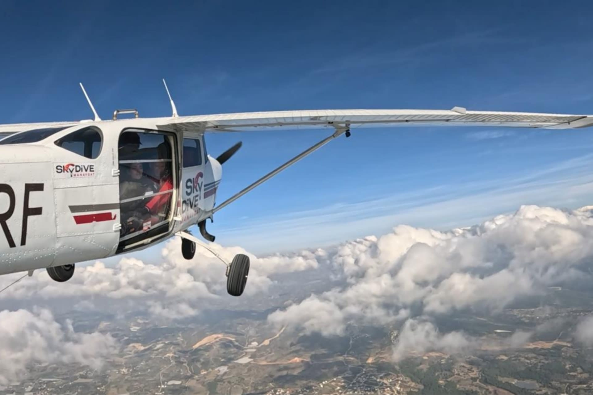Skydive Antalya: Manavgat Tandem Jump Experience with Transfers - Thumbnail 2