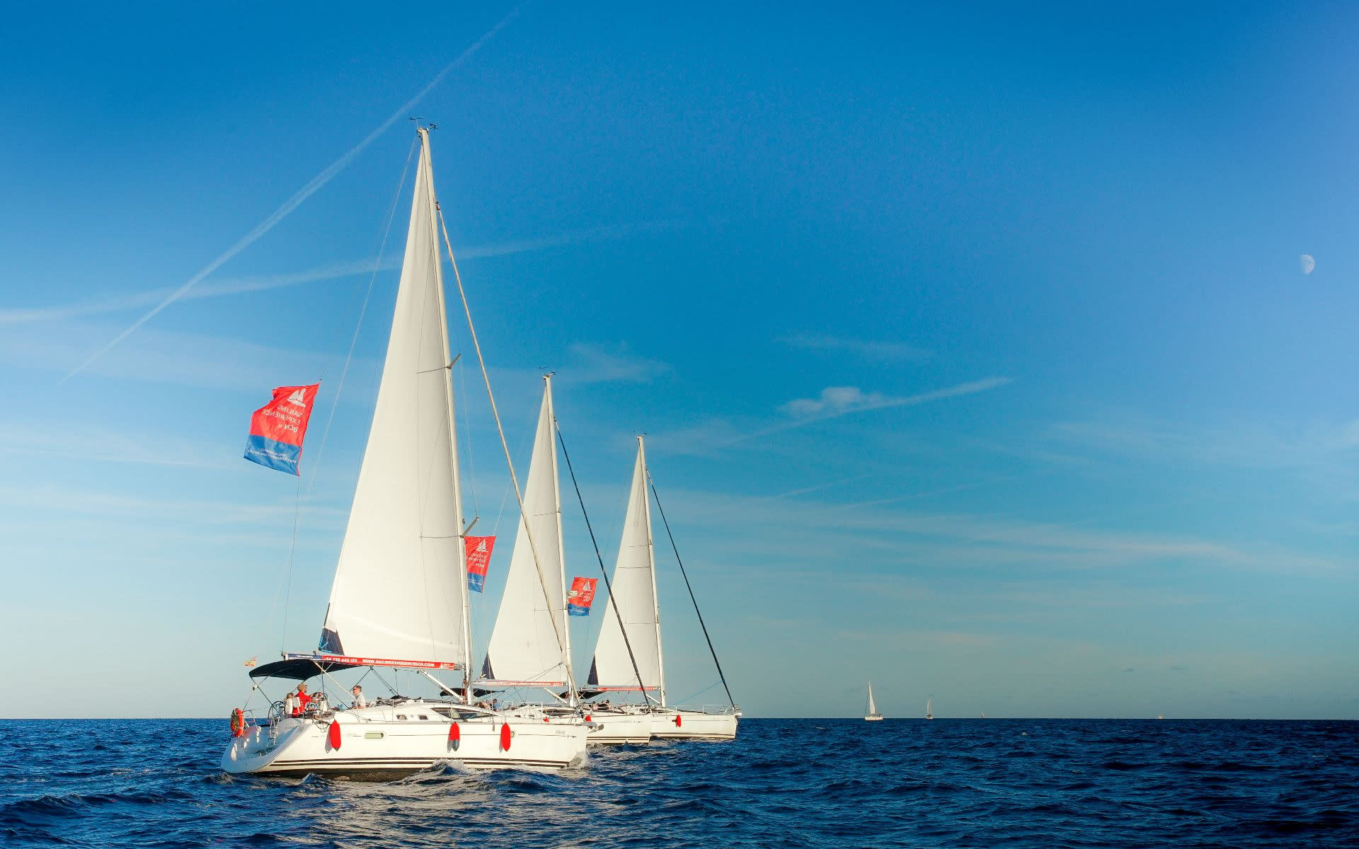 Panoramic helicopter & yacht sailing experience in Barcelona - Thumbnail 4