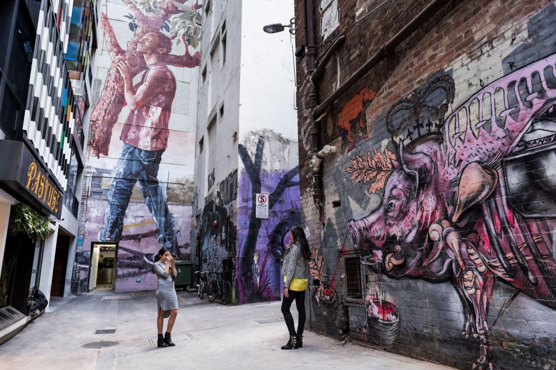 Classic Walking Tour of Melbourne  - Thumbnail 3