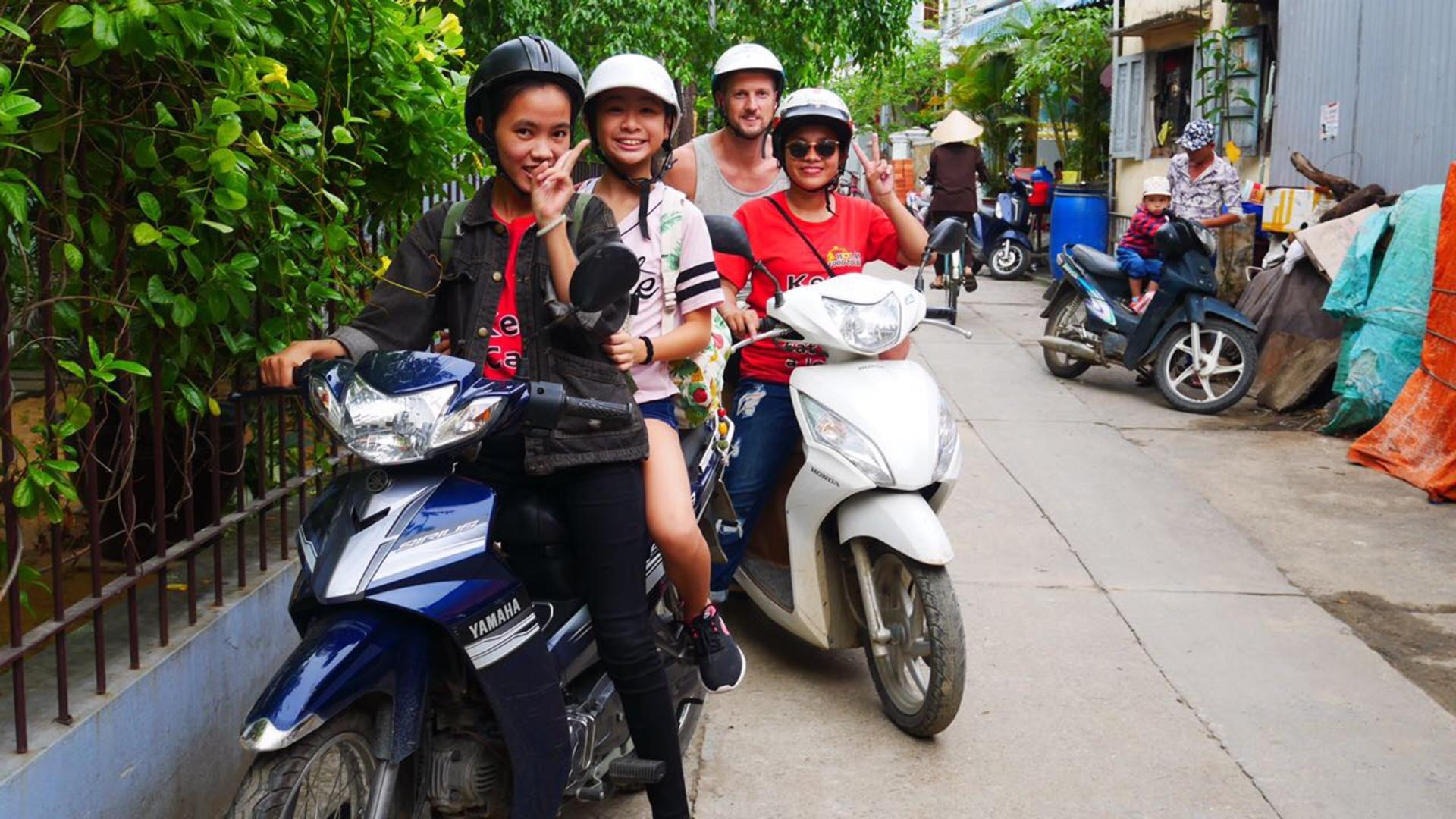 Da Nang Food Tour By Motorbike - Thumbnail 4
