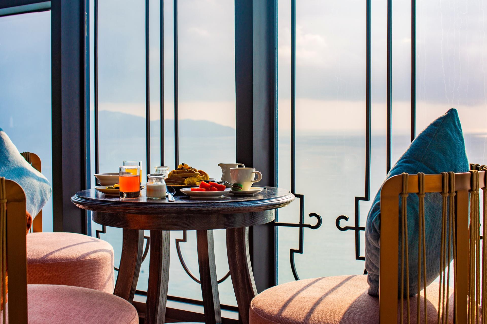Afternoon Tea At Penisula Hotel Danang - Image 1