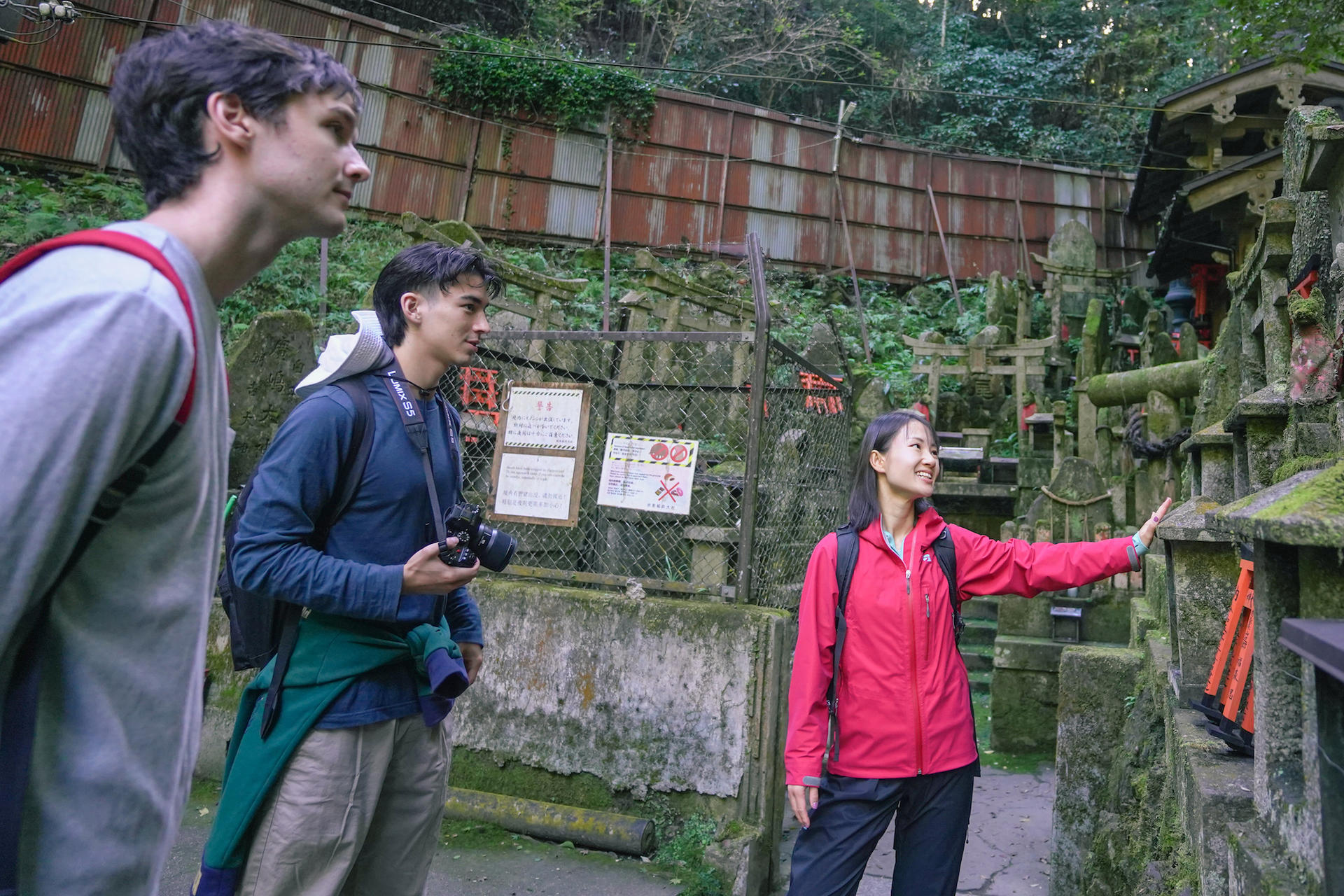 Fushimi Inari Hidden Hiking Tour : Escape the Crowds - Thumbnail 23