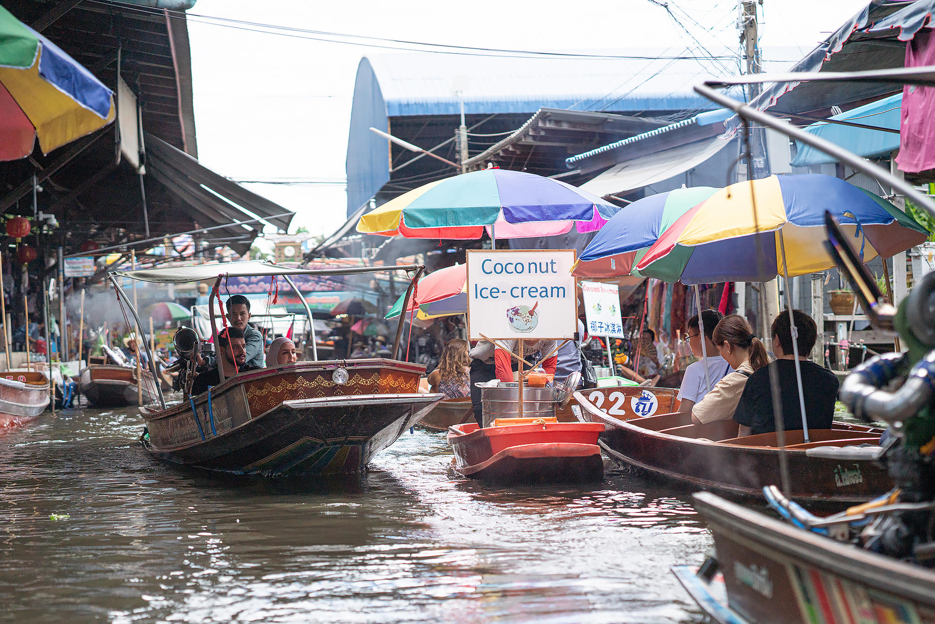Bangkok Floating Markets Day Tour from Siam Paragon by TTD - Thumbnail 2