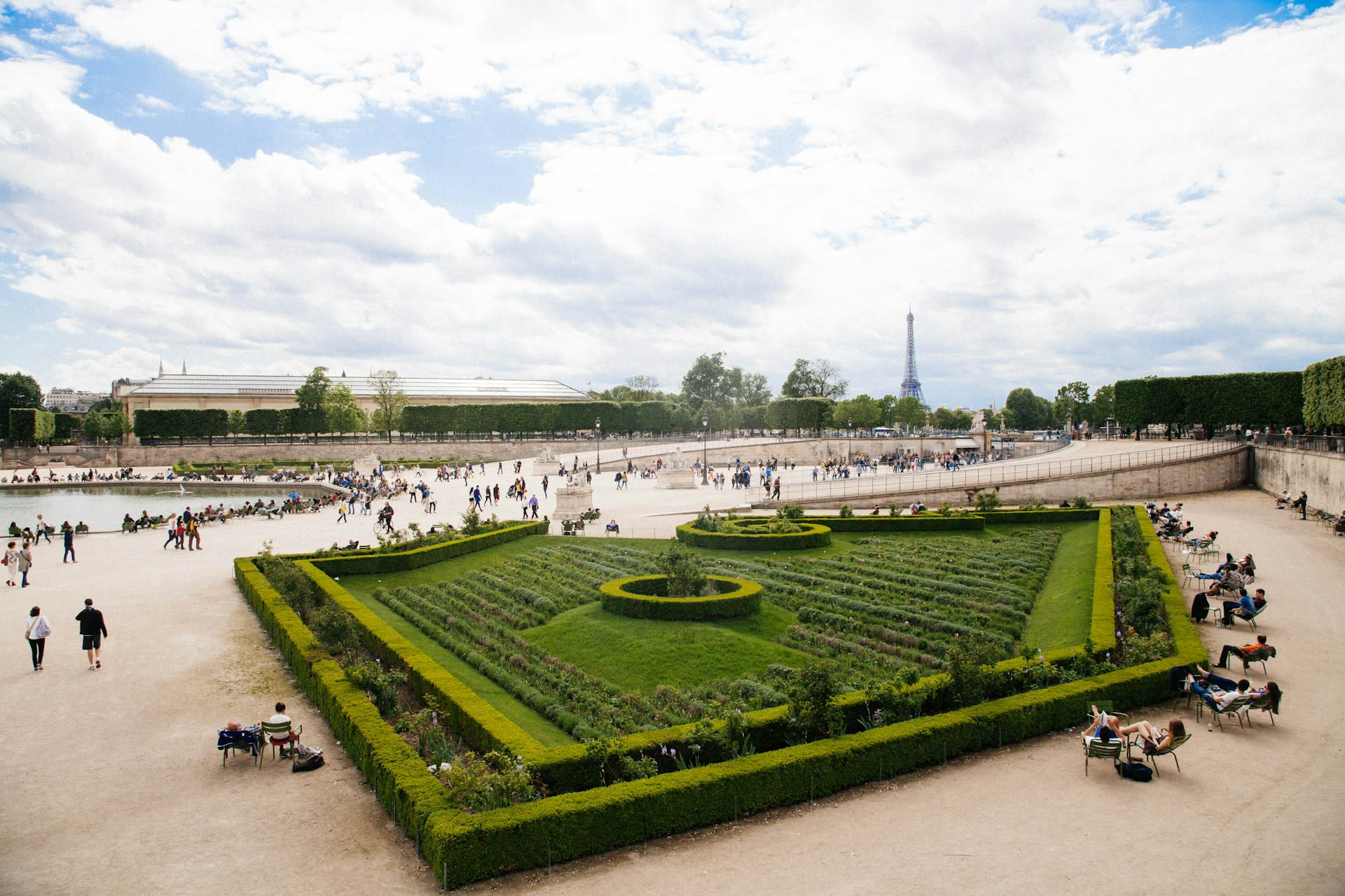 Paris City Highlights: Iconic Landmarks Walking Tour With Free eSIM - Thumbnail 10