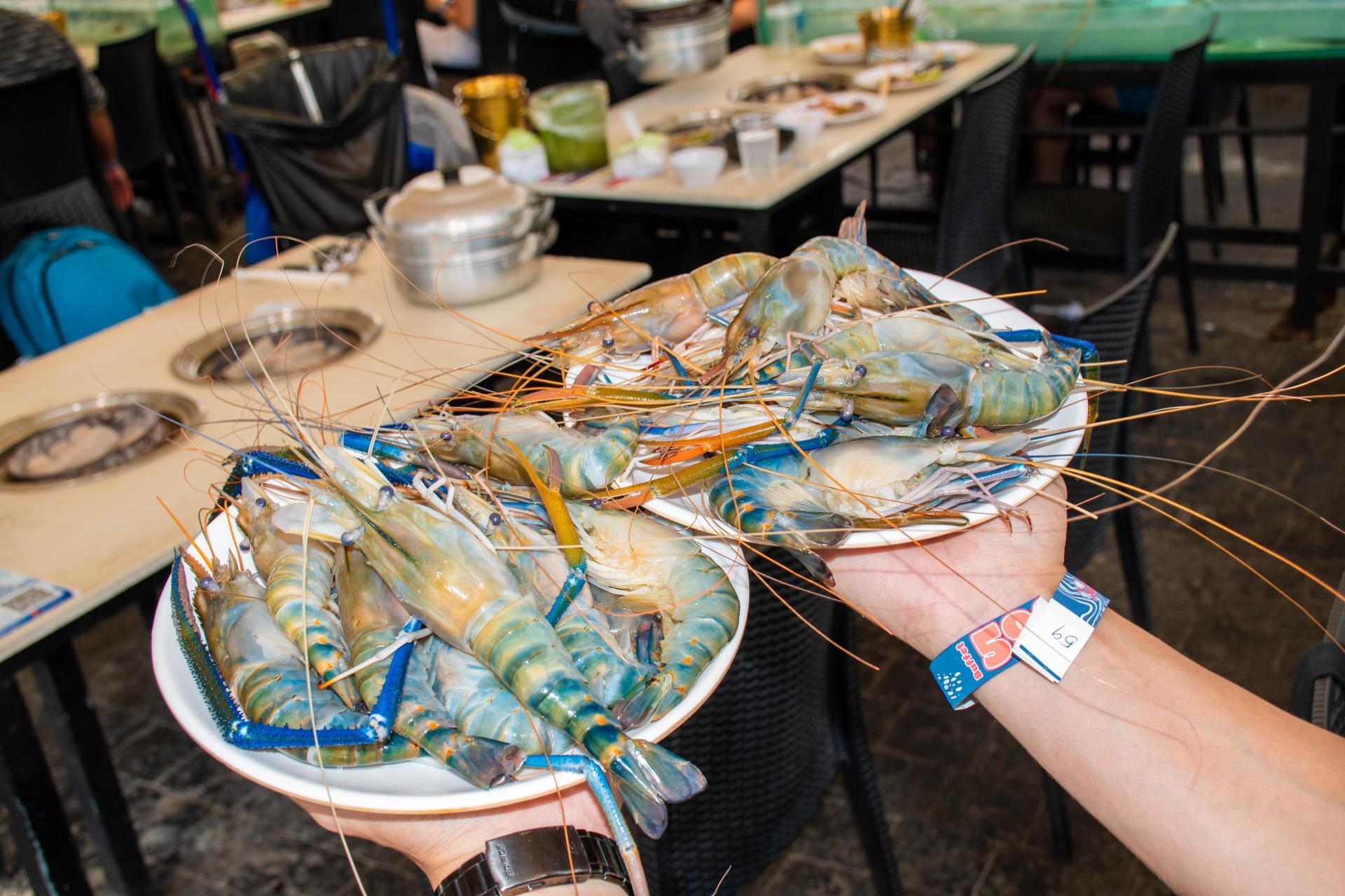 Kod Talay The Riverfront Seafood Buffet (Charoen Krung 58, Bangkok) - Thumbnail 11