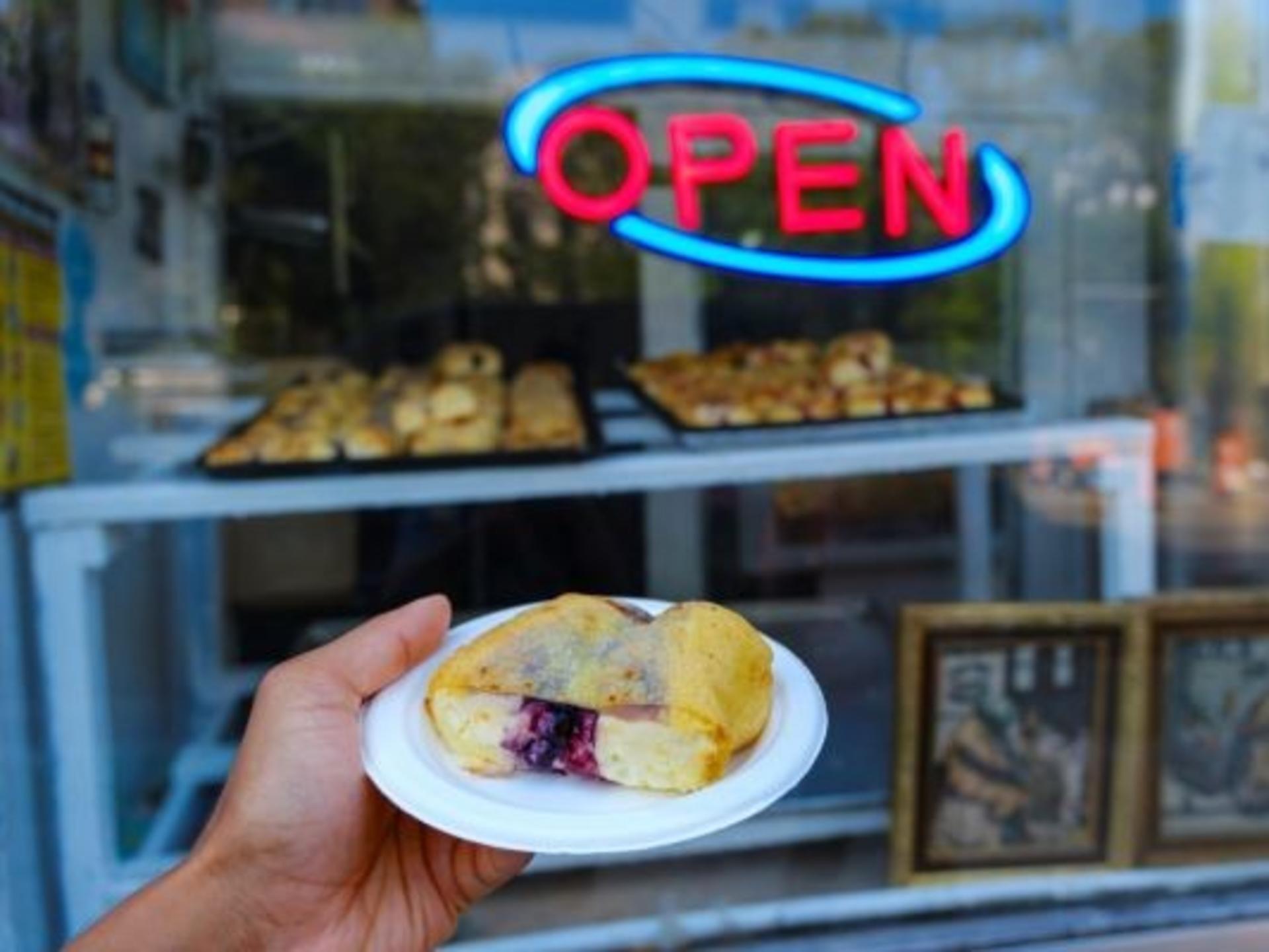 New York: Taste the American Dream - A Lower East Side Food Tour - Thumbnail 4