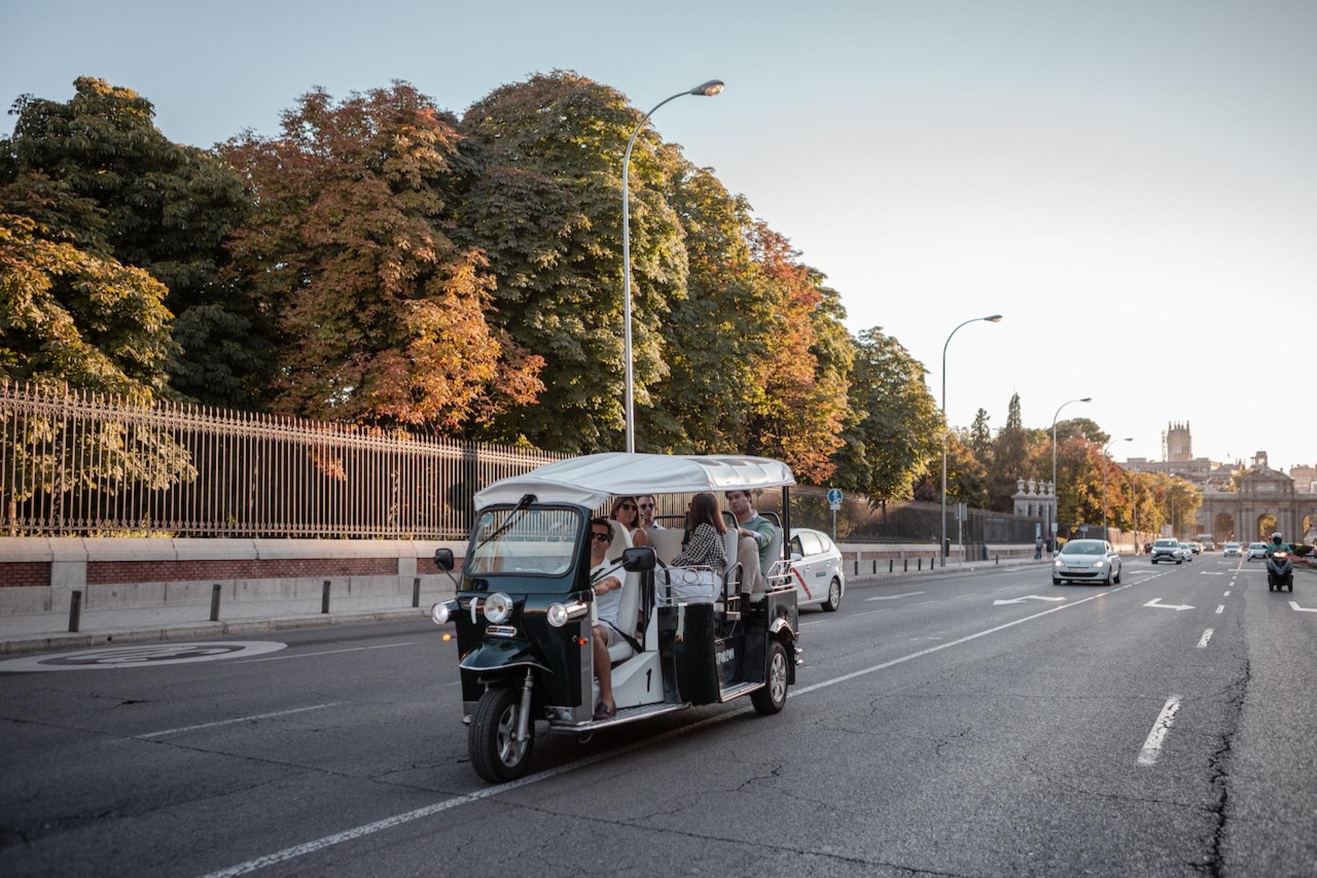 Tuk Tuk tour in Madrid - Thumbnail 9