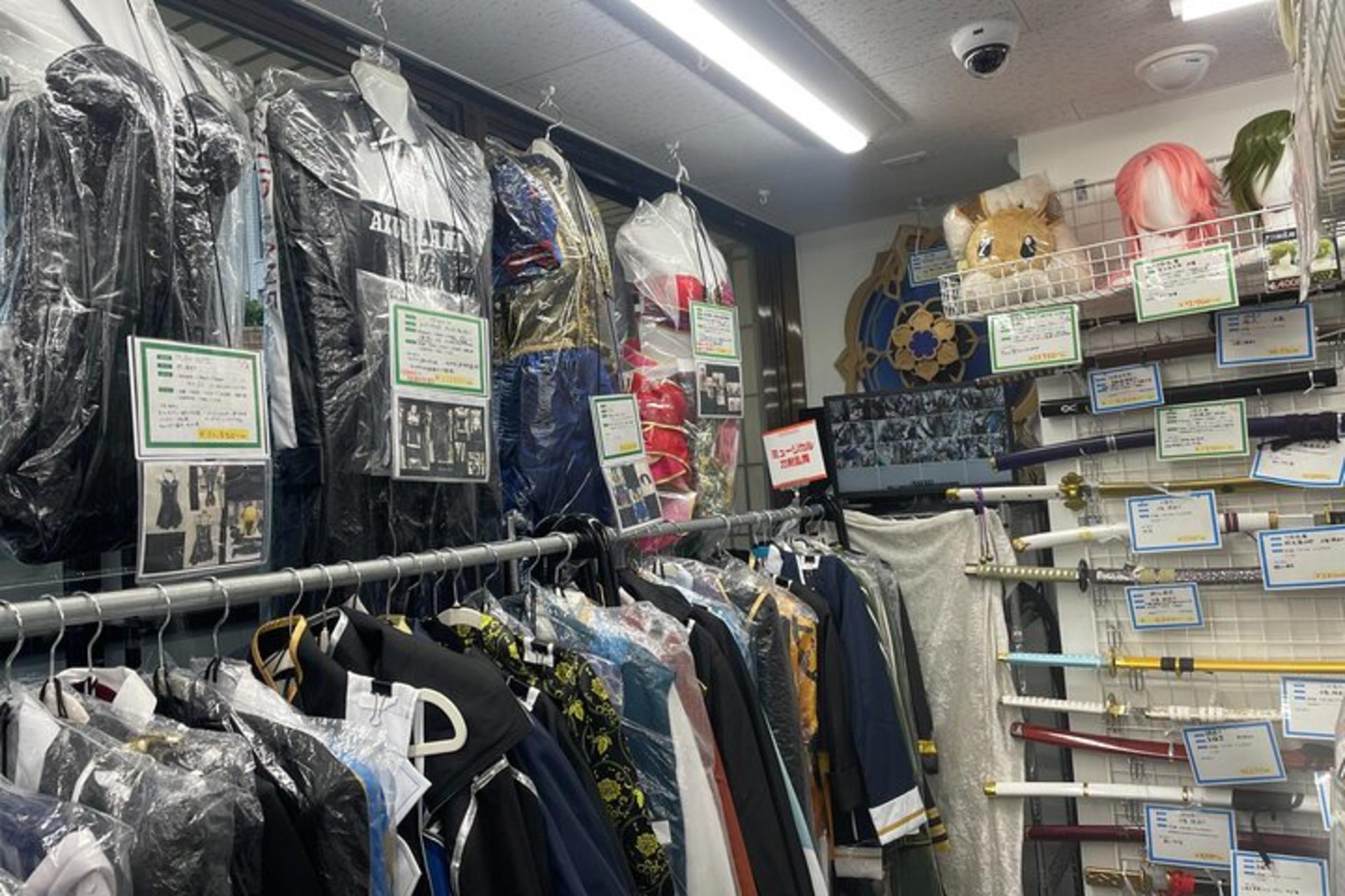 Tokyo: Akihabara Cosplay & Anime Shop Hopping - Thumbnail 14