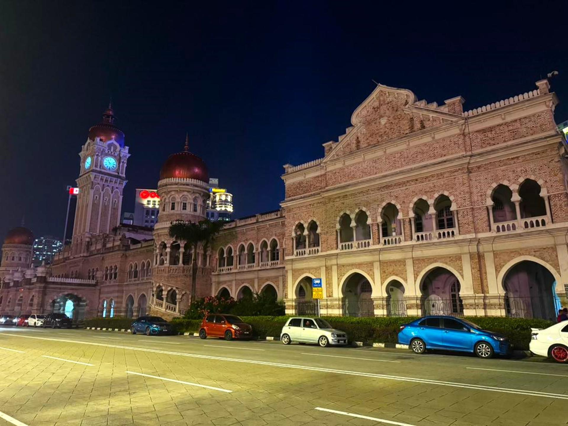 Putrajaya Sunset Cruise and Kuala Lumpur Night Exploration - Thumbnail 3