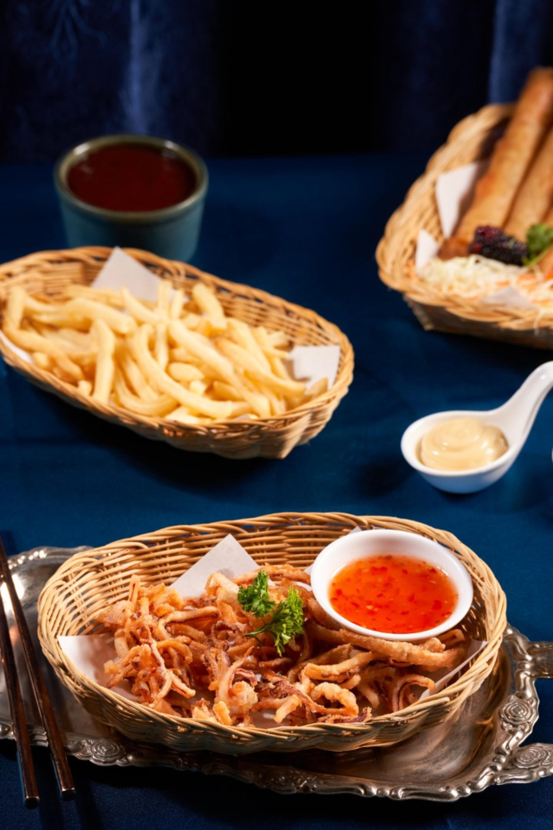 Whale Klang Krung Seafood All-You-Can-Eat Buffet - Thumbnail 5