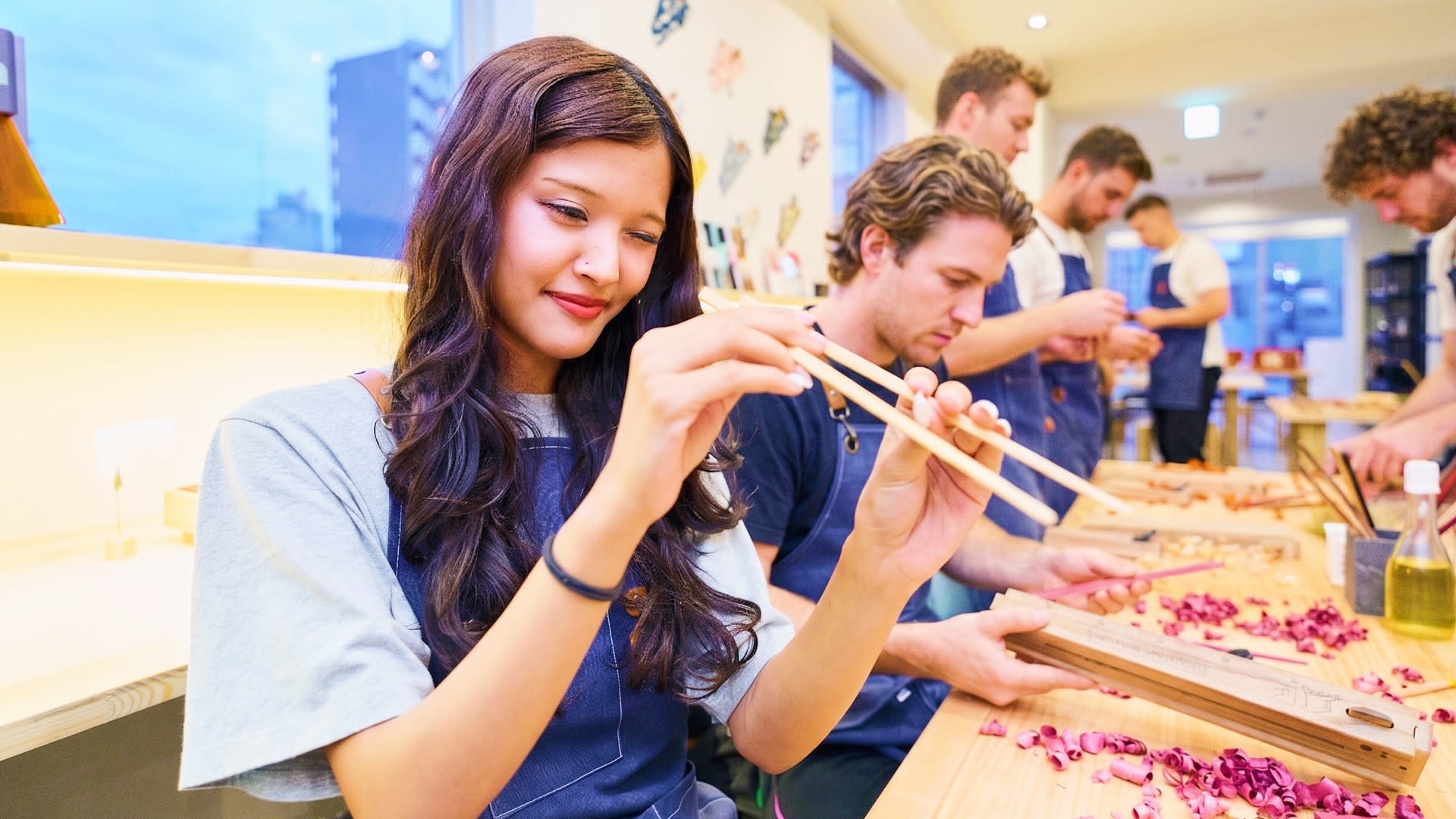 Tokyo Shinjuku Chopstick Making Workshop - Thumbnail 5