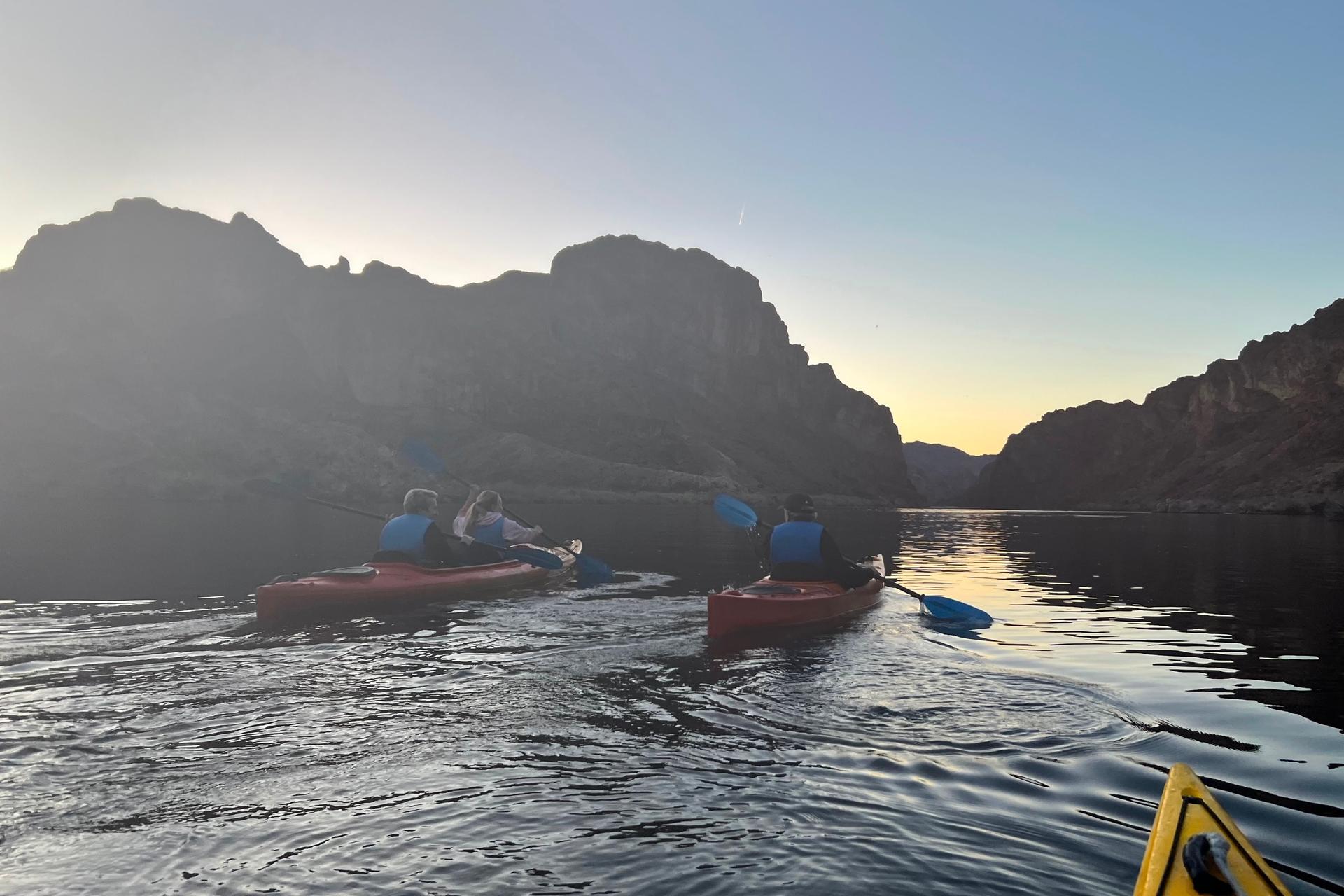 Moonlight Kayak Tour from Las Vegas with Self-Drive - Thumbnail 3