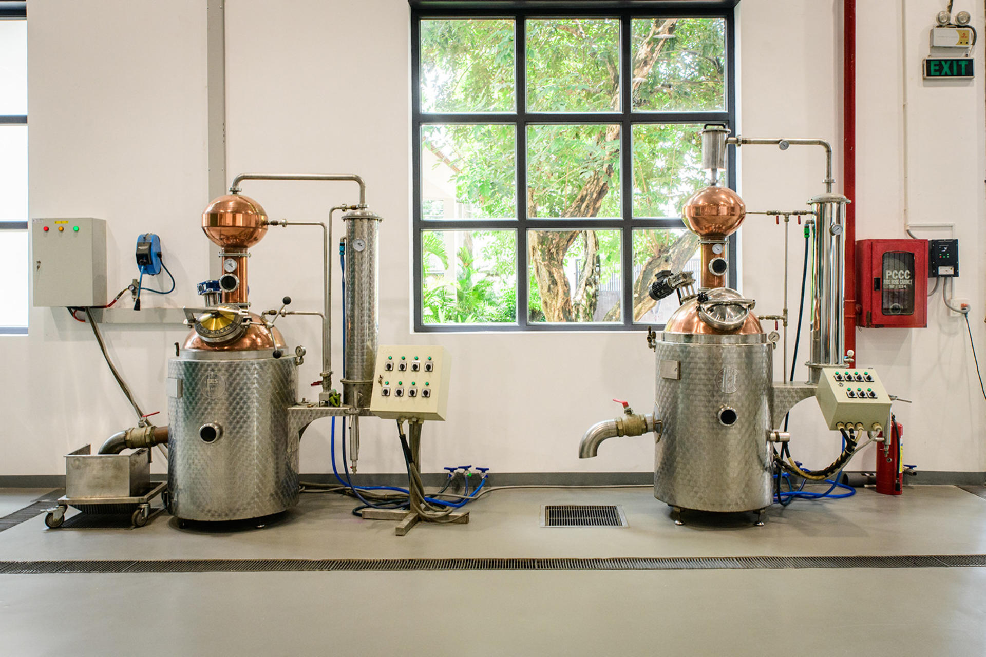 Make-Your-Own Gin Experience & Saigon Baigur Distillery Tour - Thumbnail 12